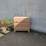 Natural wood chest of drawers