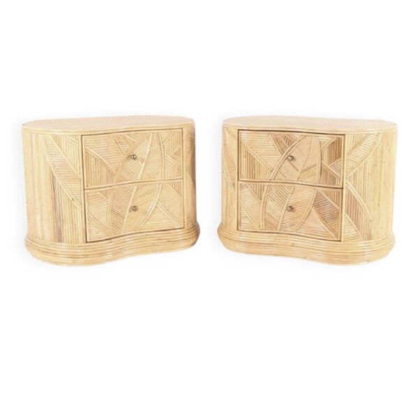 Paire de tables de chevet en rotin