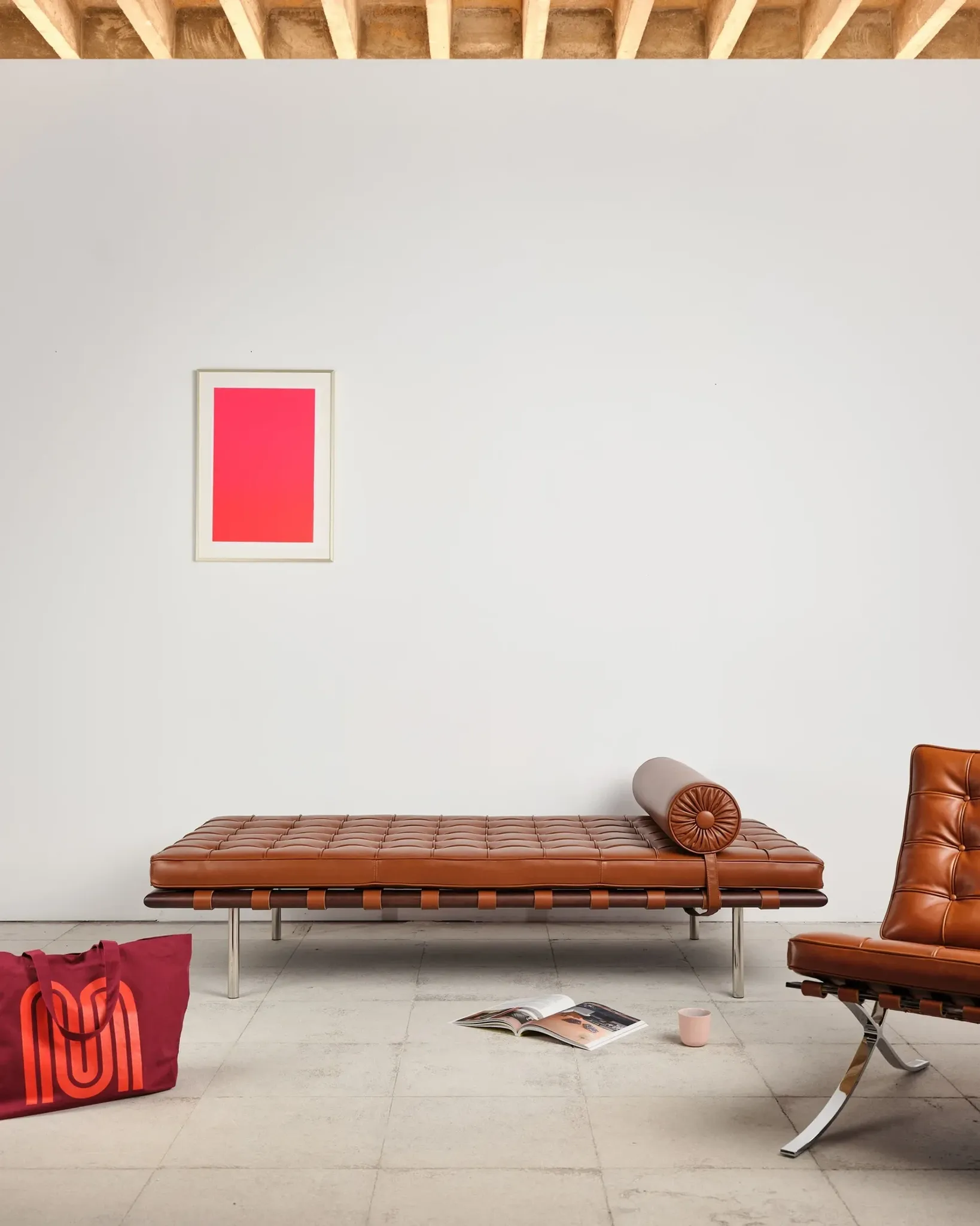 Meridian Barcelona in leather by Mies van der Rohe, Knoll International