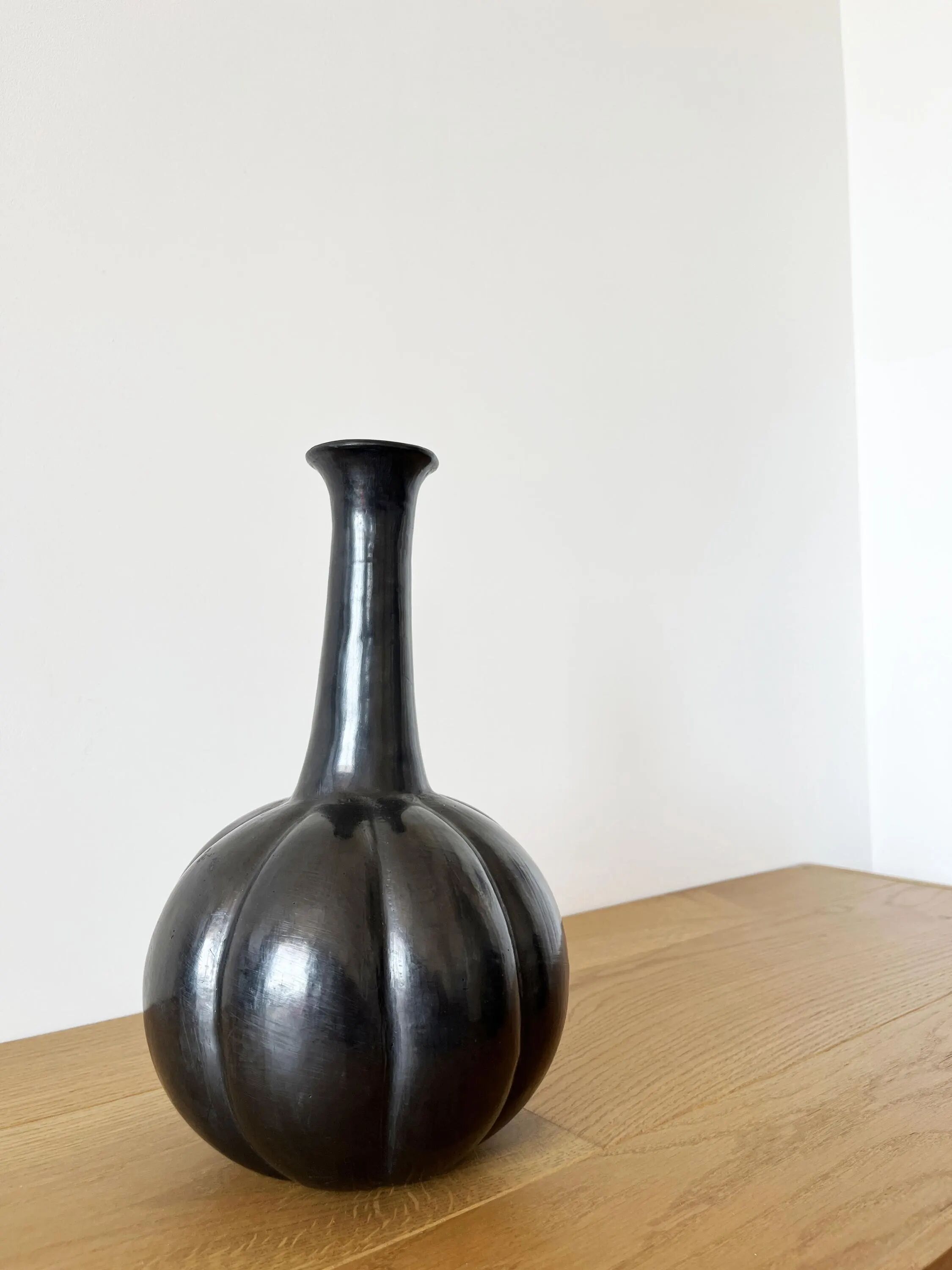 Vase céramique émail noir 1950