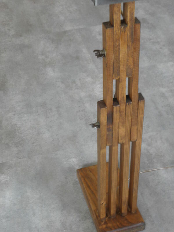 Lampe de table en bois grue rétro vintage