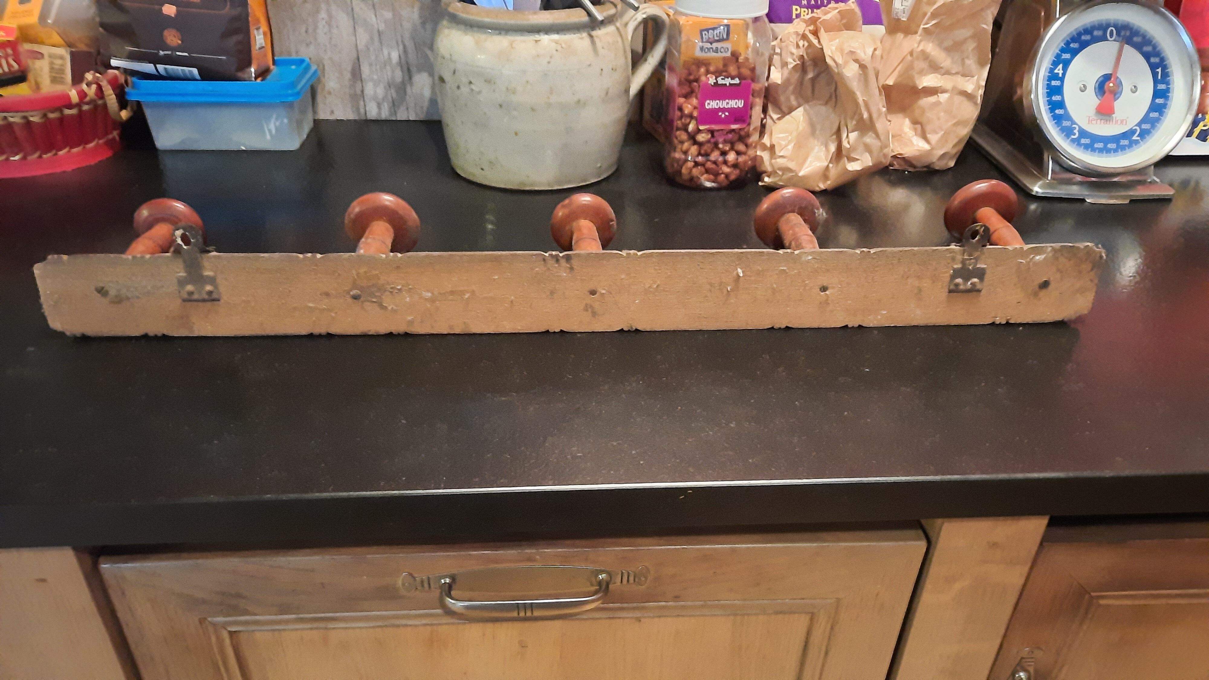 Wall coat rack 5 wooden hooks