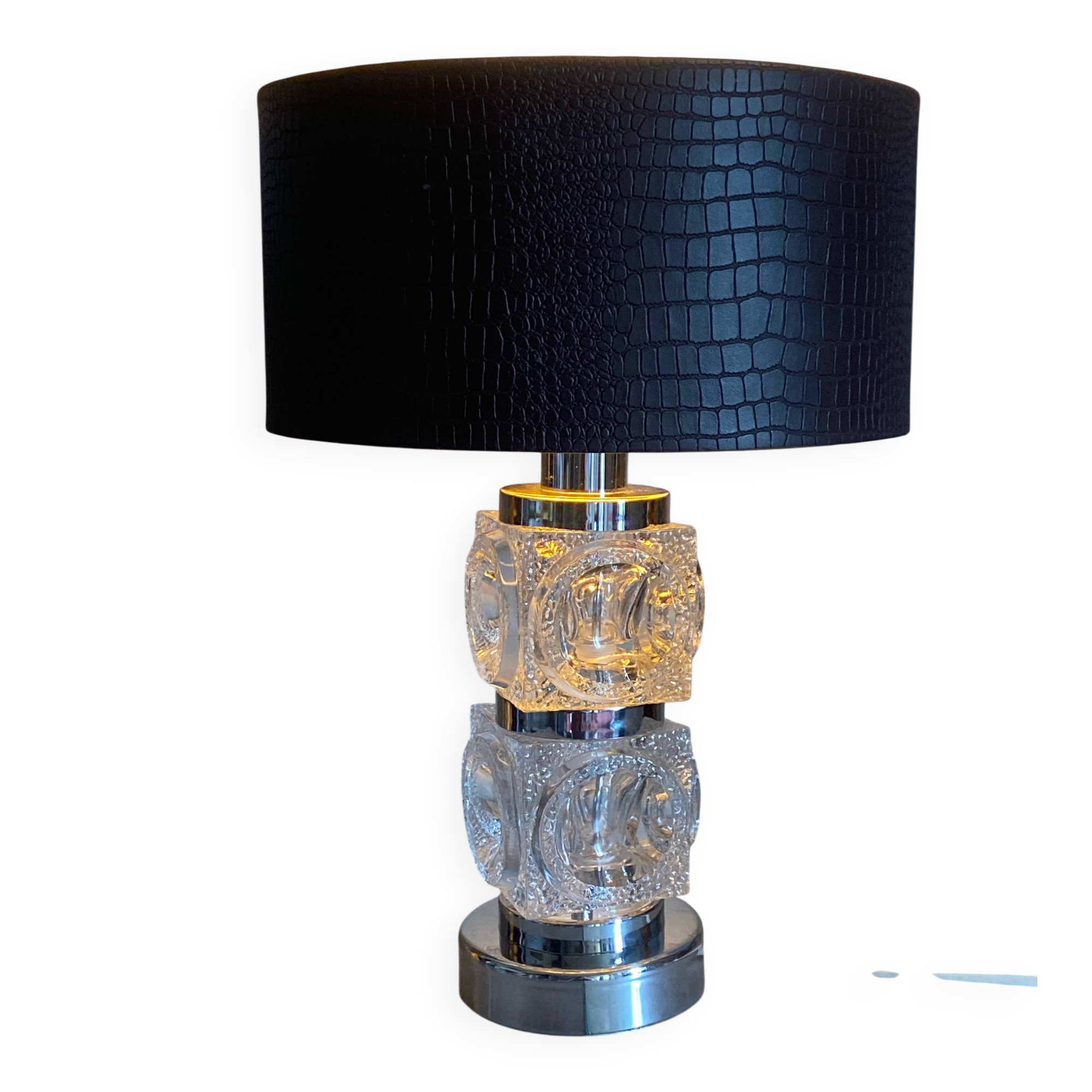 Lampe de table moderniste en verre texturé et chrome Peill & P