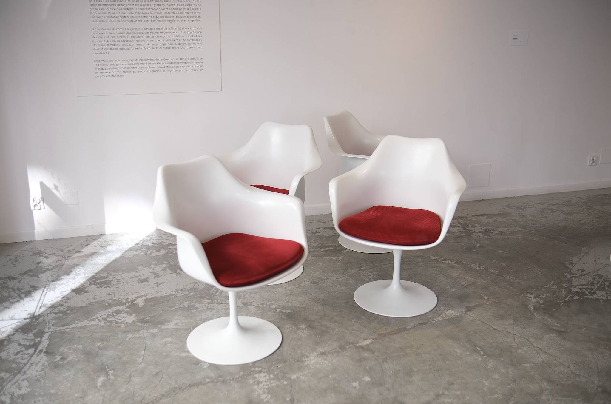 Tulip armchair by Eero Saarinen for Knoll International