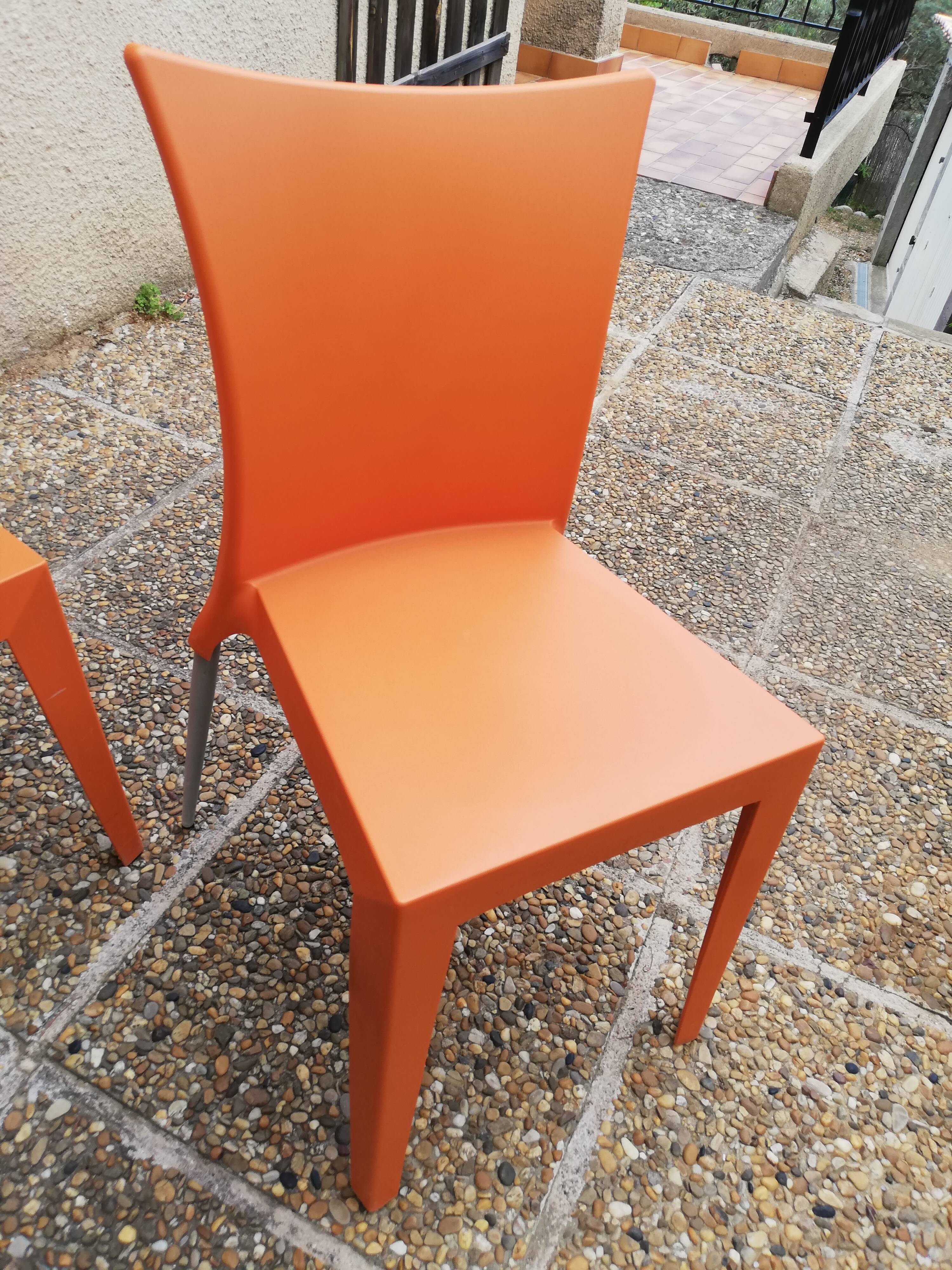 2 chairs by Robby Cantarutti