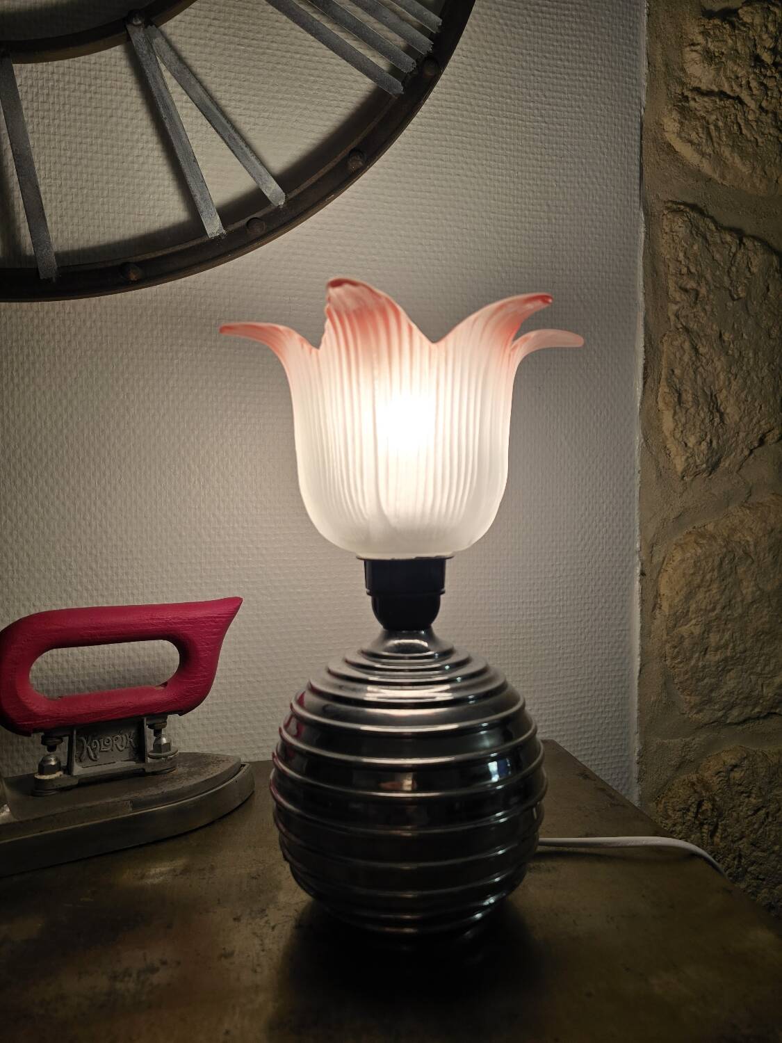 Vintage ball lamp and tulip with pink edges