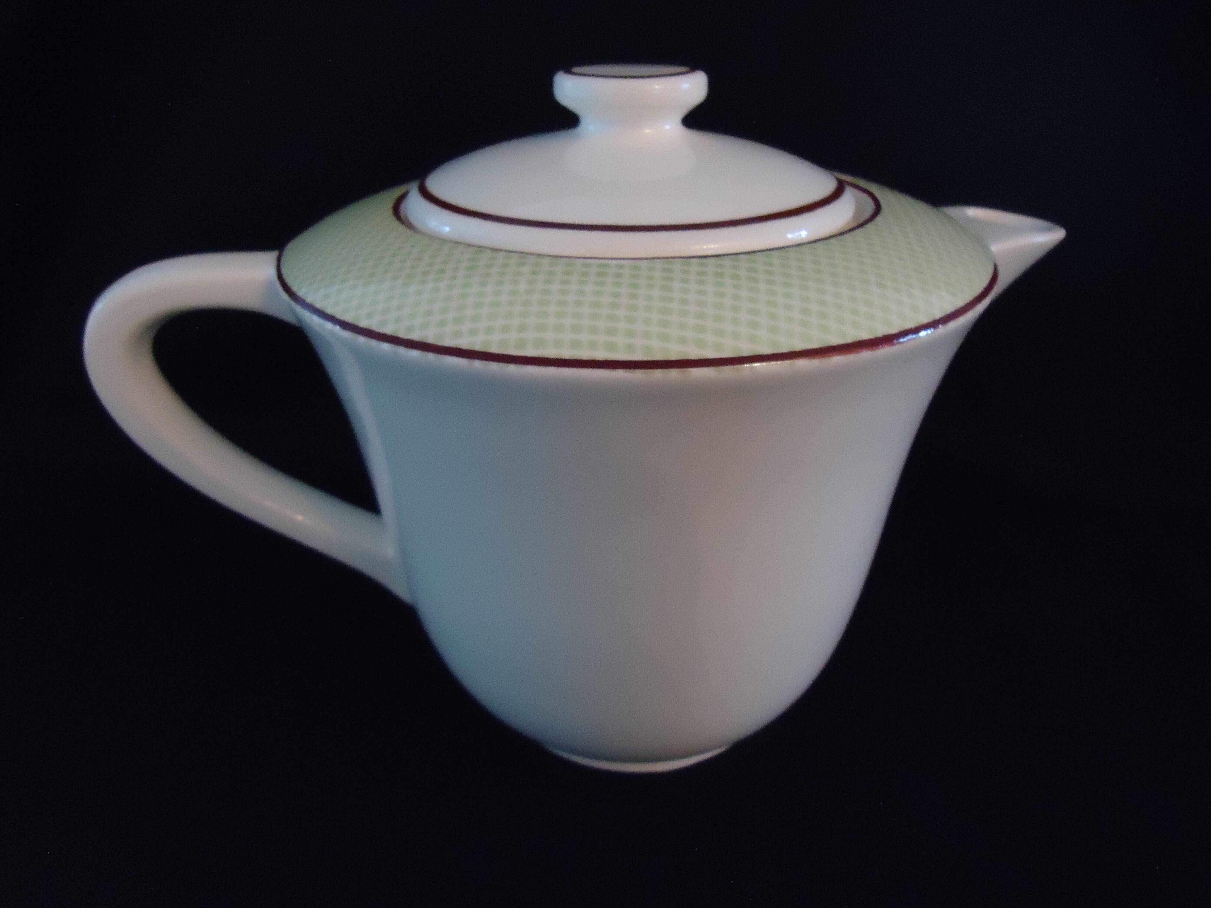 Théière porcelaine de salins modèle isoard