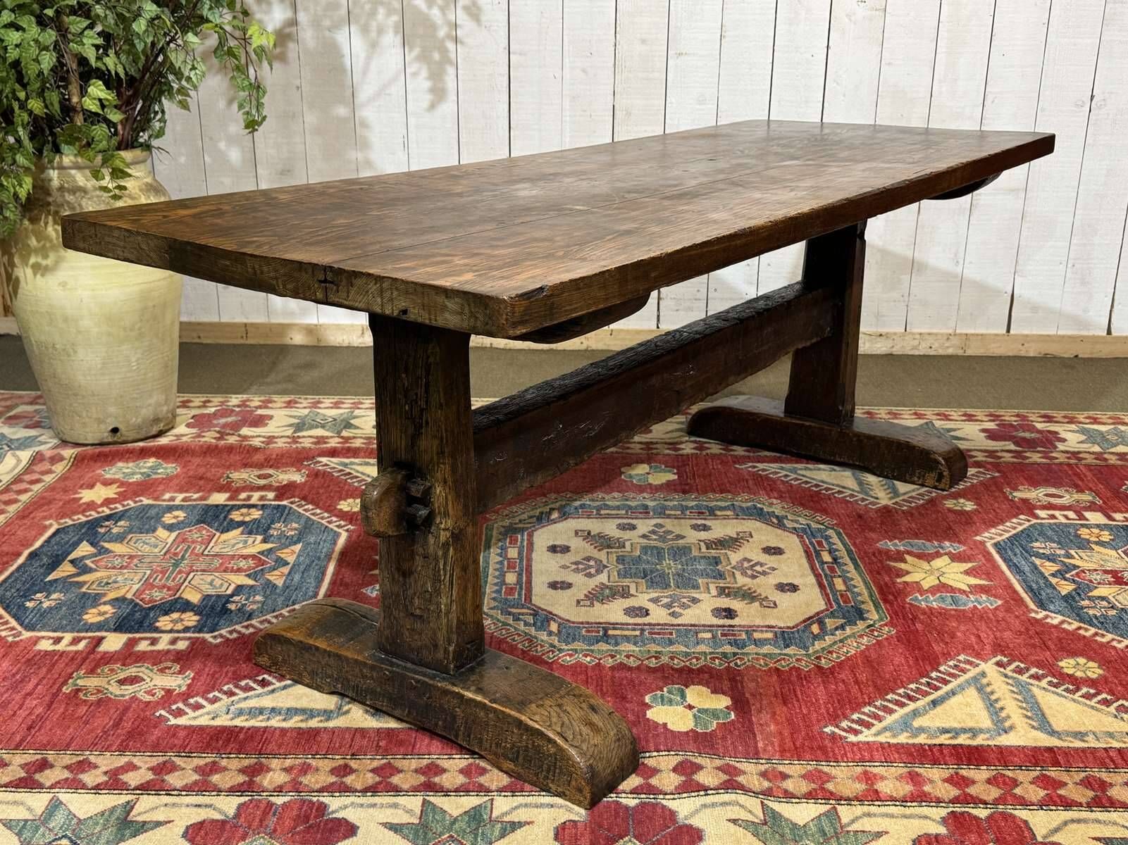 Table monastère anglaise en chêne XIXème