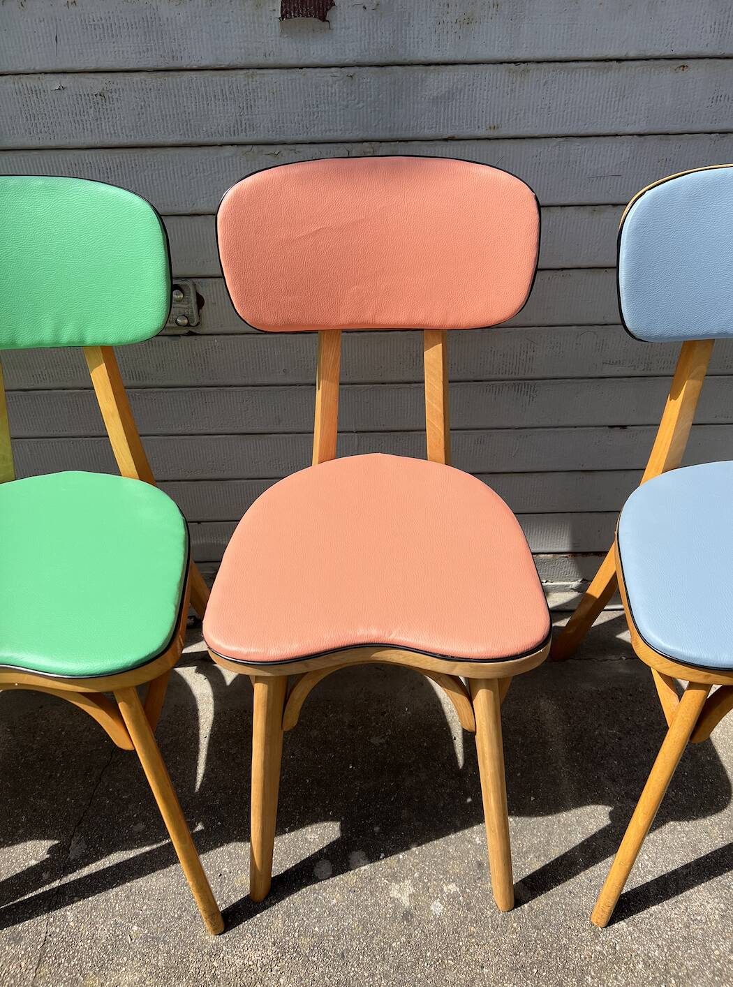 Suite 5 chaises bistrot chêne claire vernis (baumann) pied compas