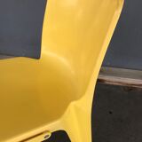 Monobloc chair Grosfillex 80's