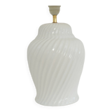 Twisted ceramic lamp