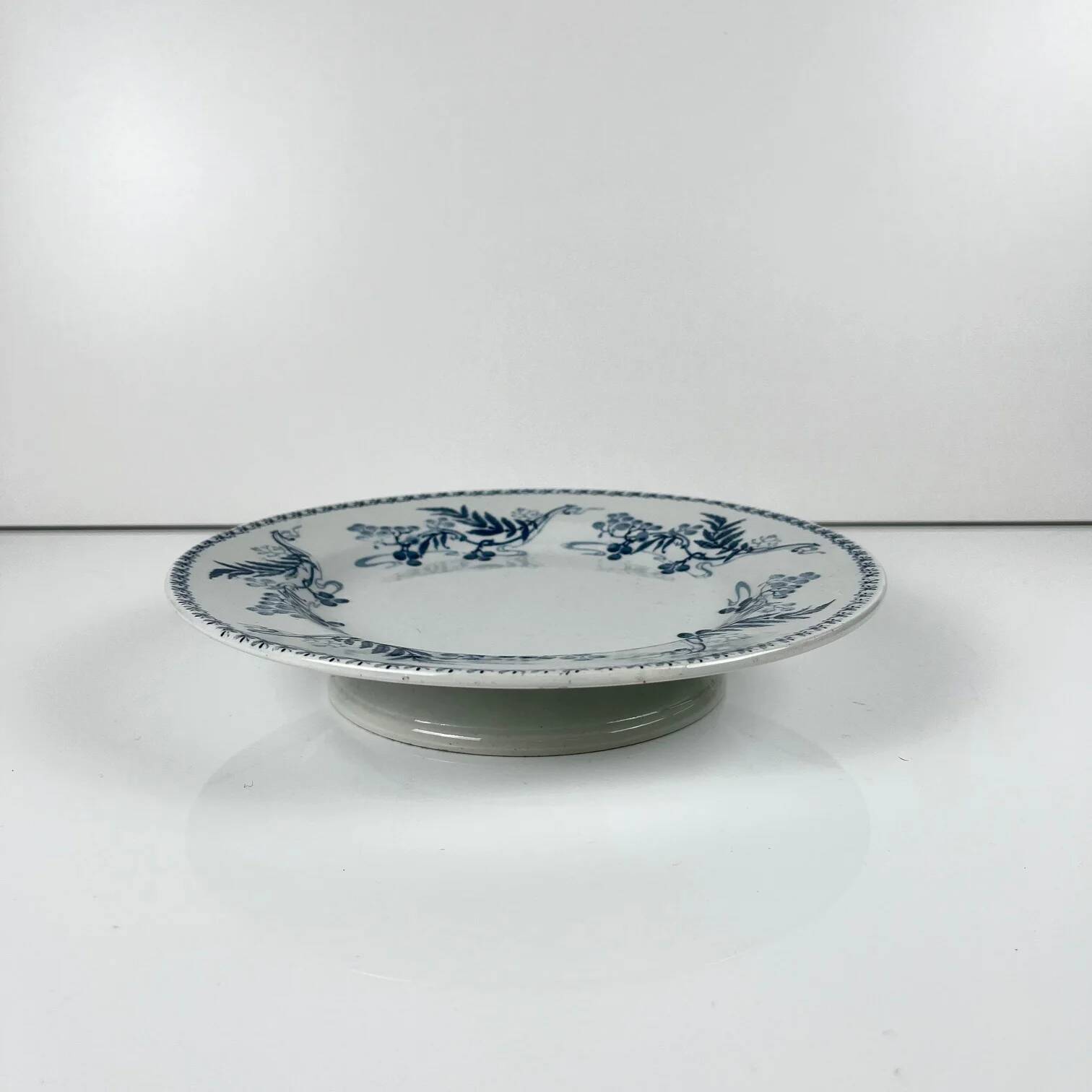 KG Luneville "Luculus" pedestal plate, late 19th-early 20th century
