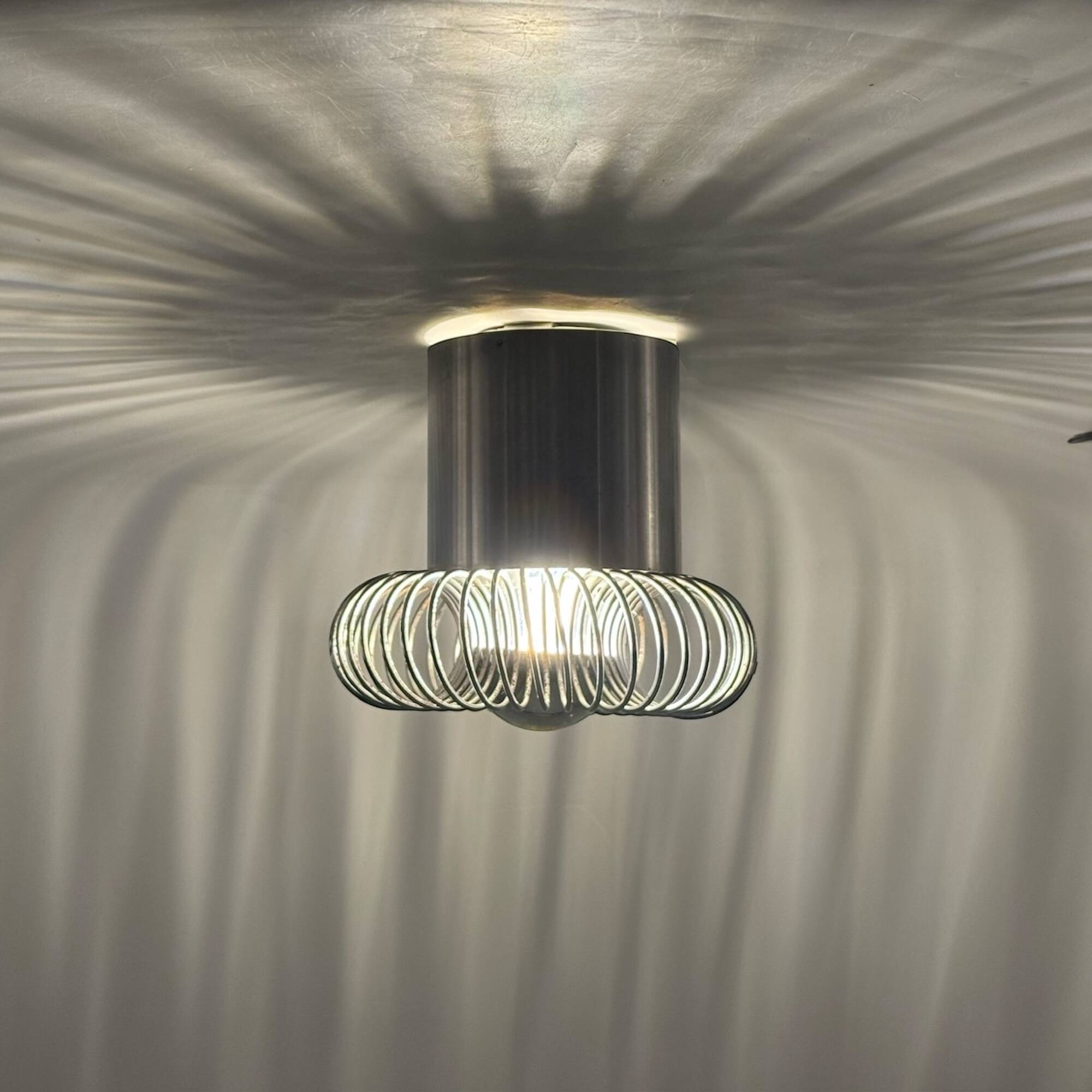 Applique spirale chromée Philippe Rogier pour Oxar France années 70