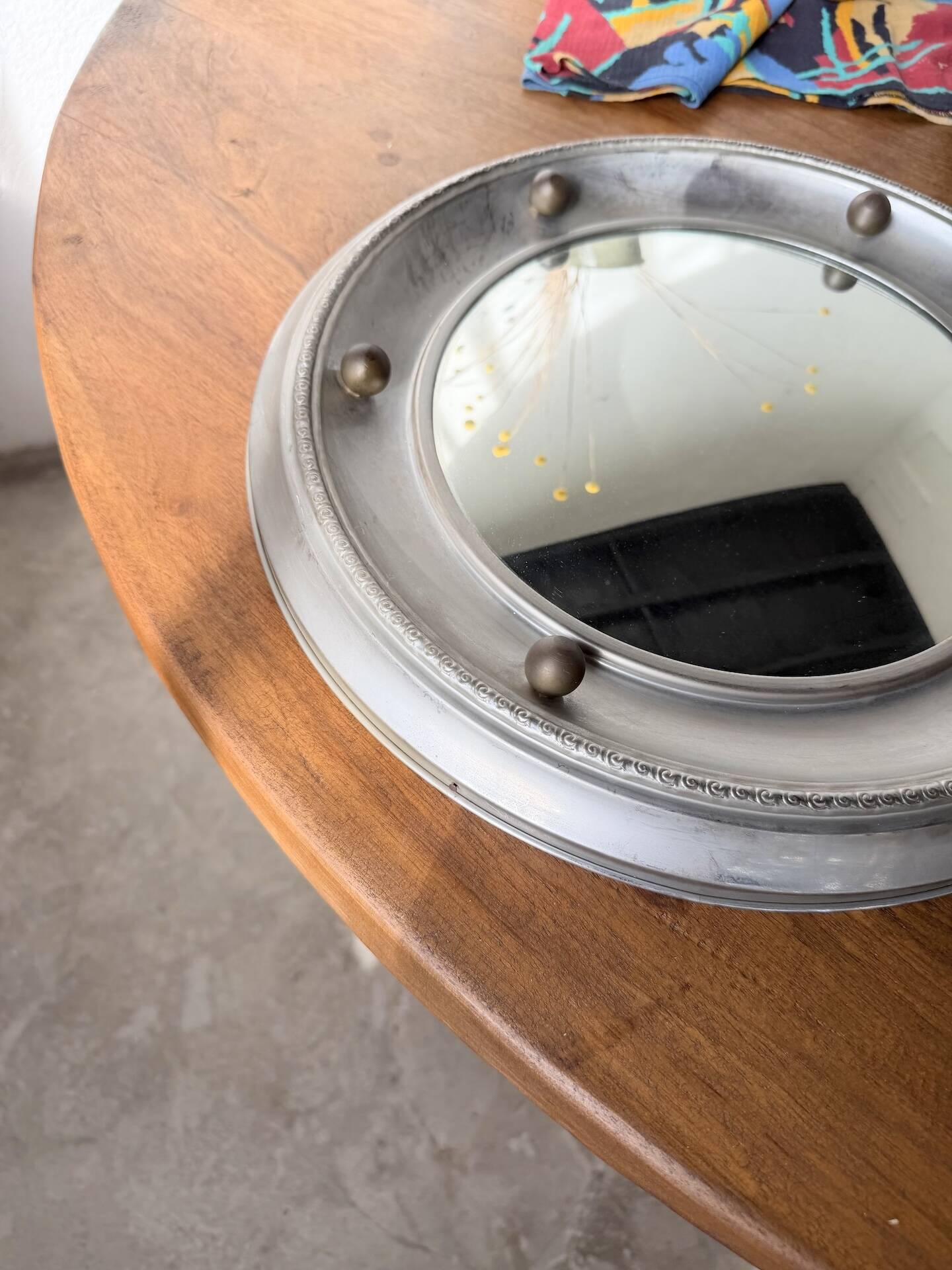 Round convex metal mirror in English style 1900