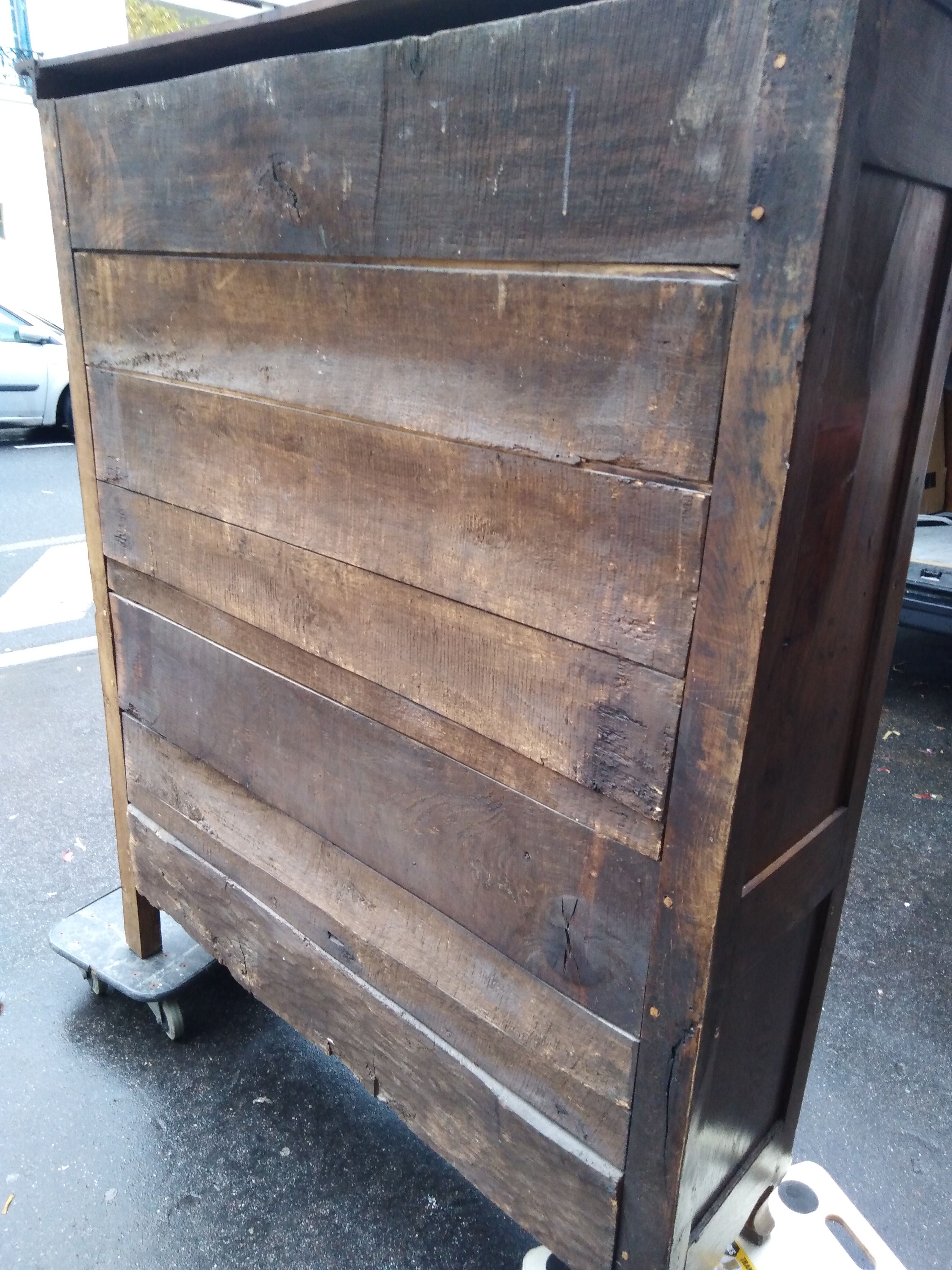 Small country cabinet, two doors two drawers. Old and functional!