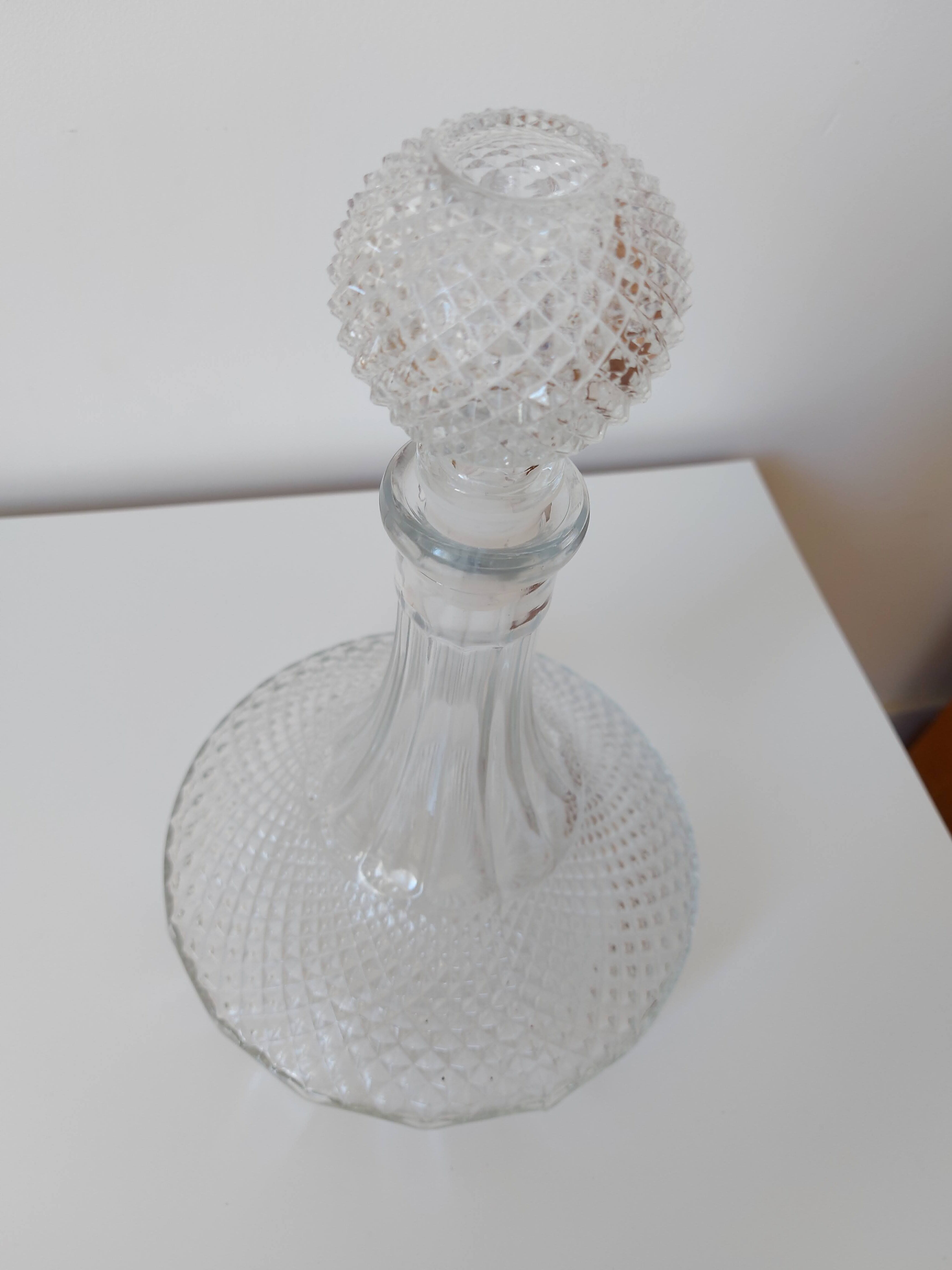Chiseled glass decanter