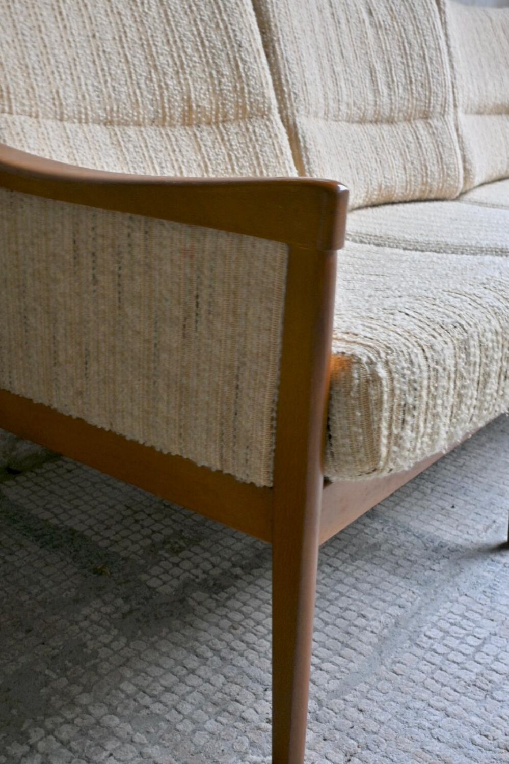 Canapé 3 places Mid-Century Design Scandinave Teck et Tissu