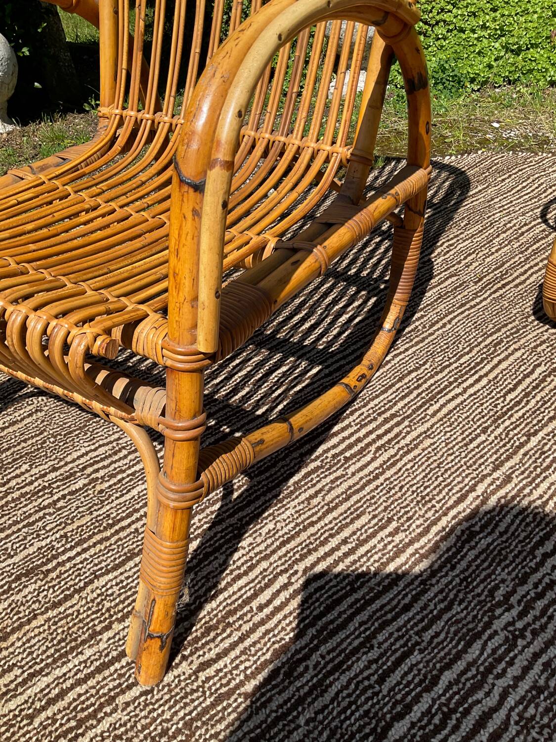 Vintage rattan lounge bench and 2 armchairs