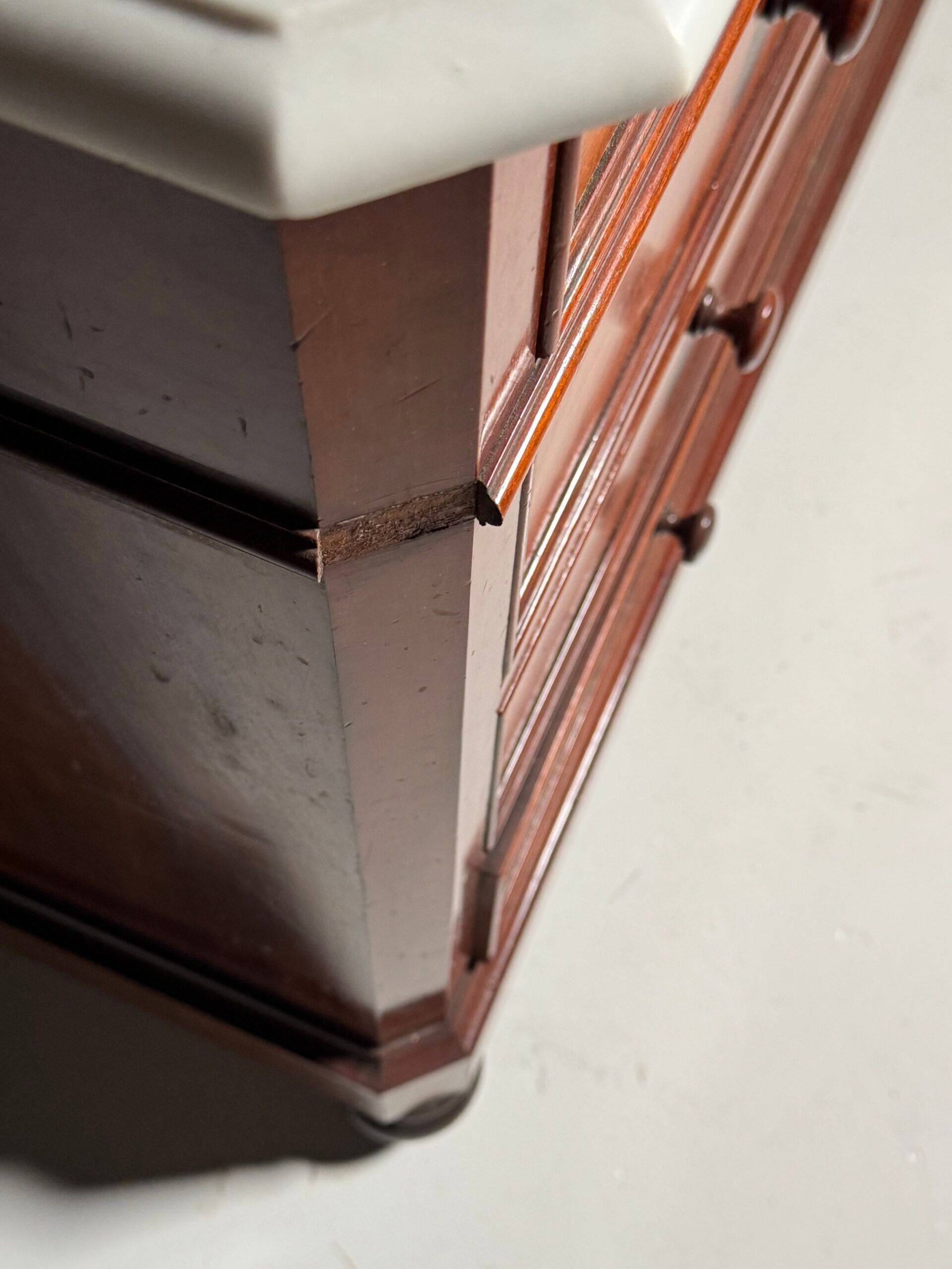 Mahogany chest of drawers 19th century