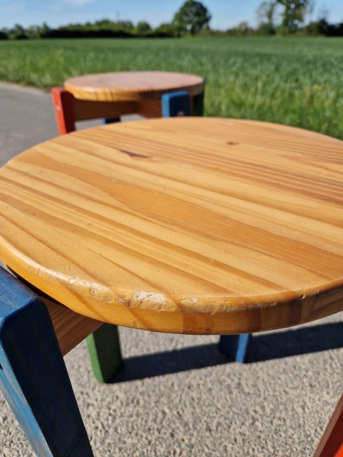 Set of 3 stackable pine stools