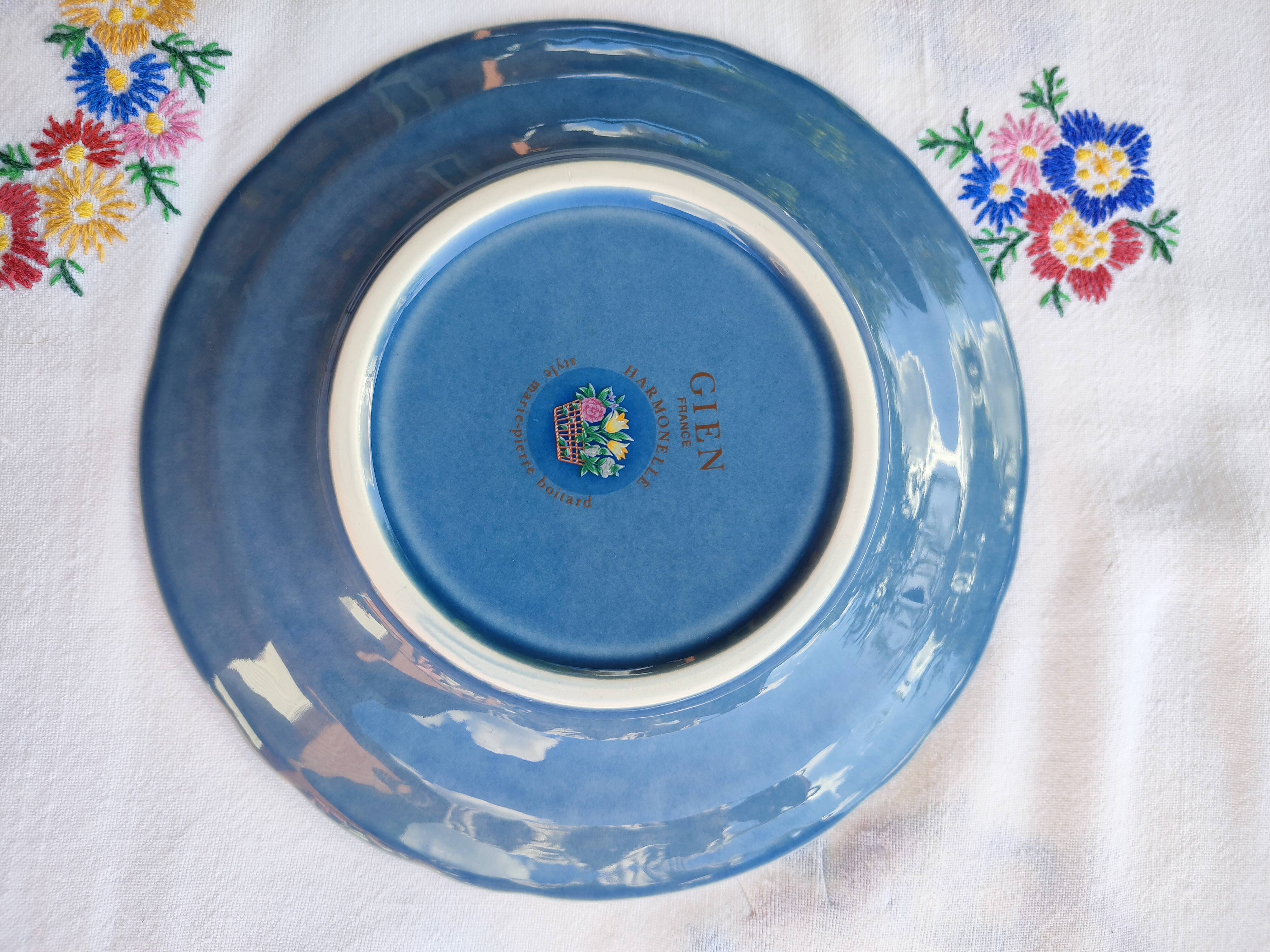 Giens plate Armonelle series