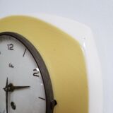 Horloge en faïence