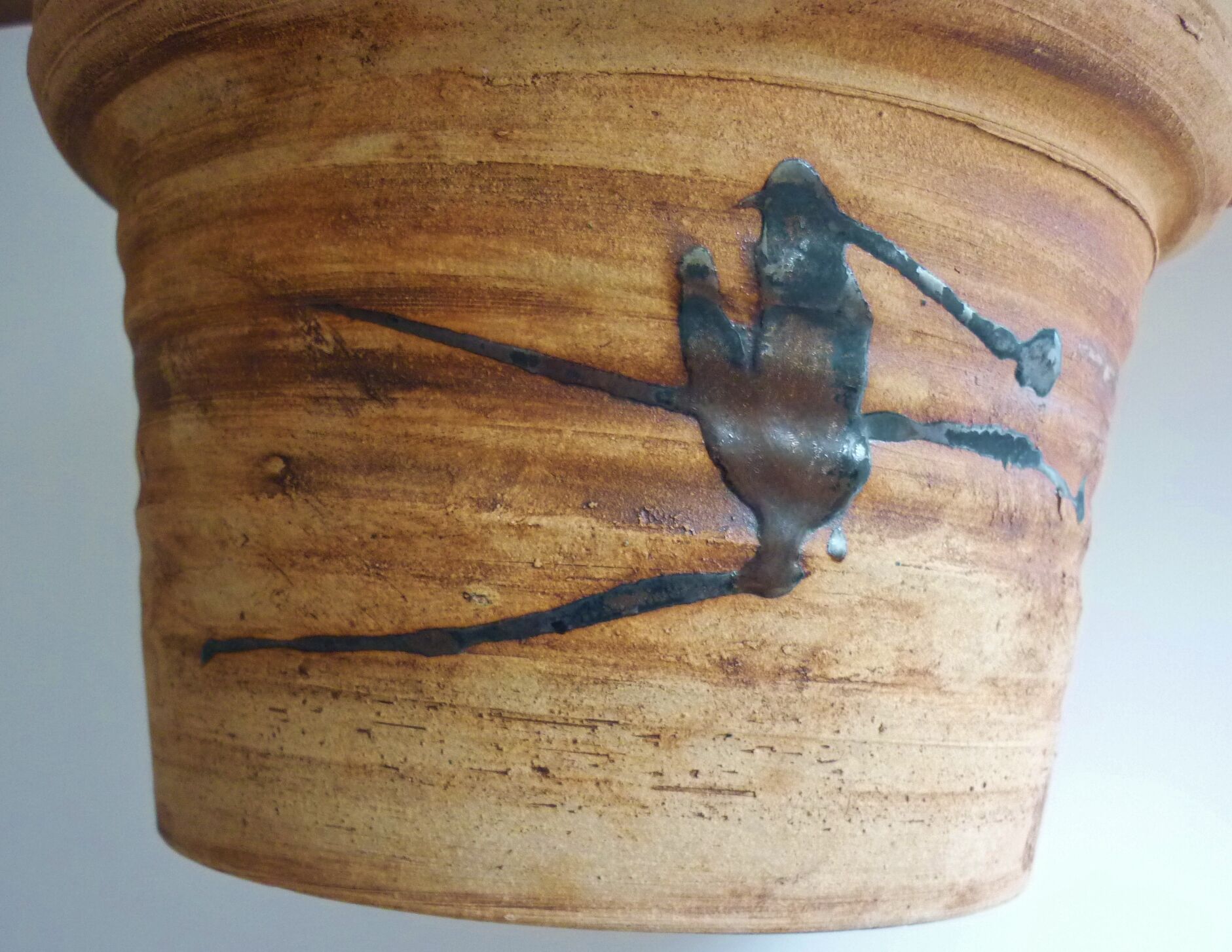 Ceramic "tachiste" flowerpot, signed La Poterie du colombier, the dove, 1970s