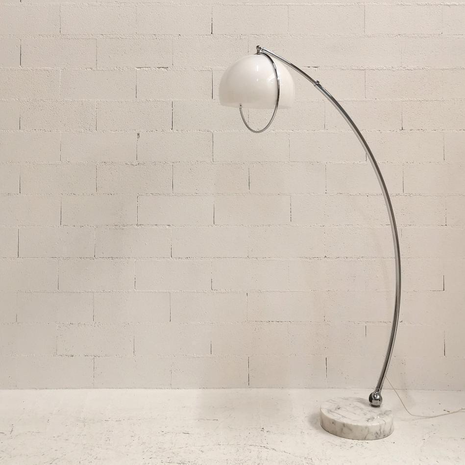 Lampadaire Arc de Harvey Guzzini 1970
