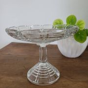 Stemmed glass bowl