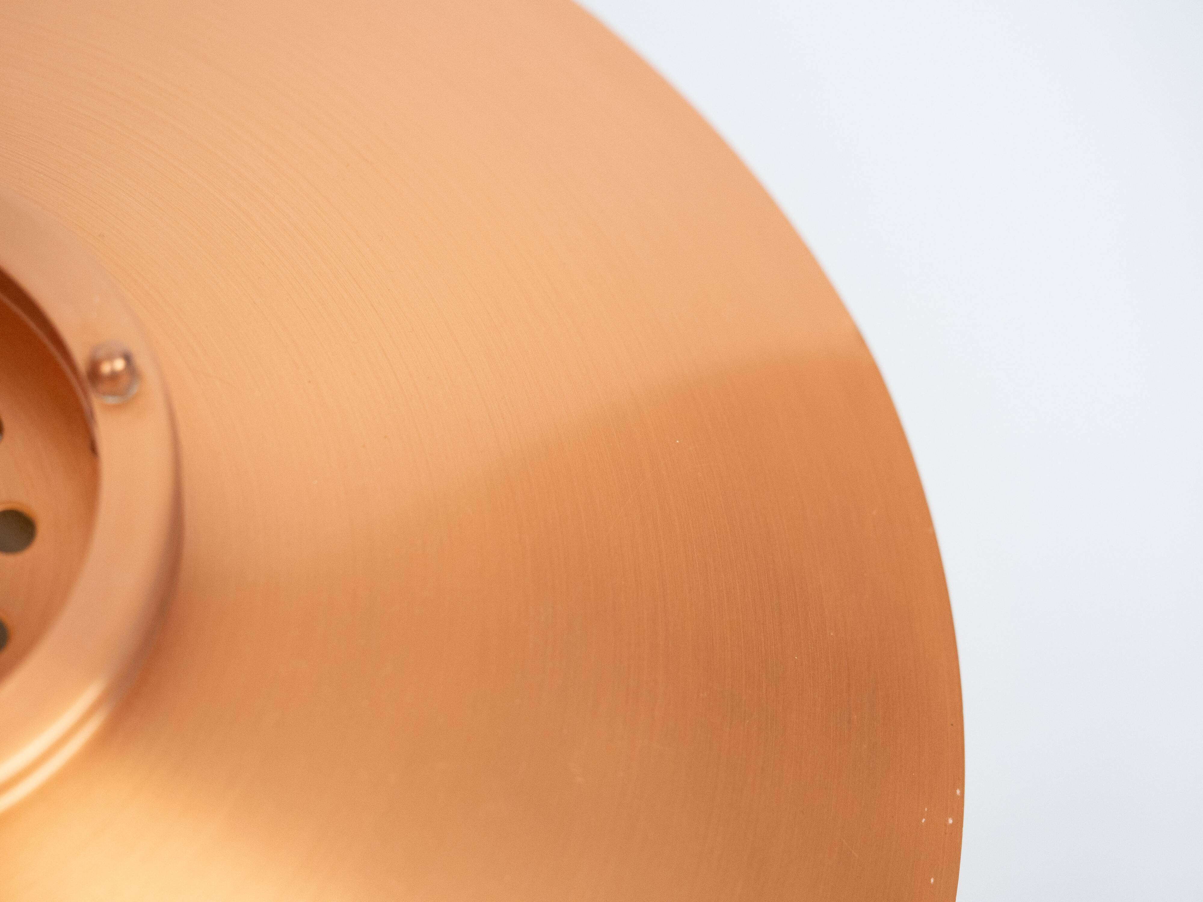 Lampe suspendue en cuivre vintage danoise par Form light, années 1980.