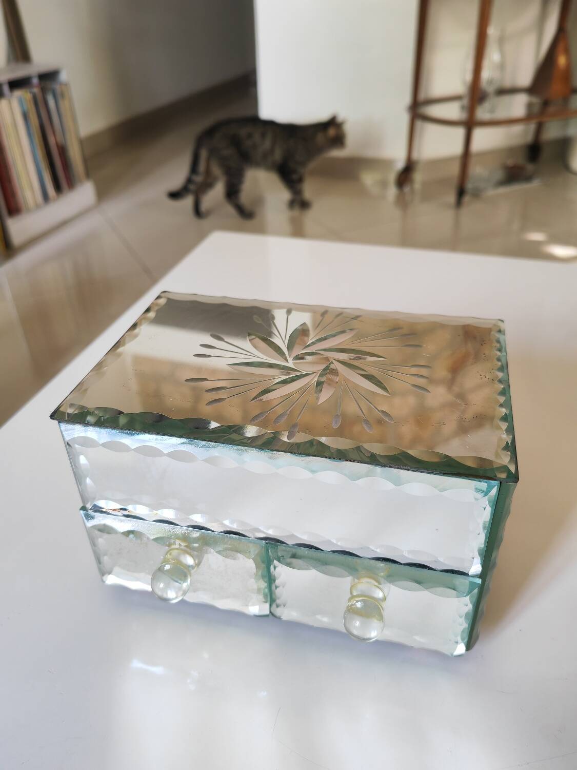 Vintage jewelry box