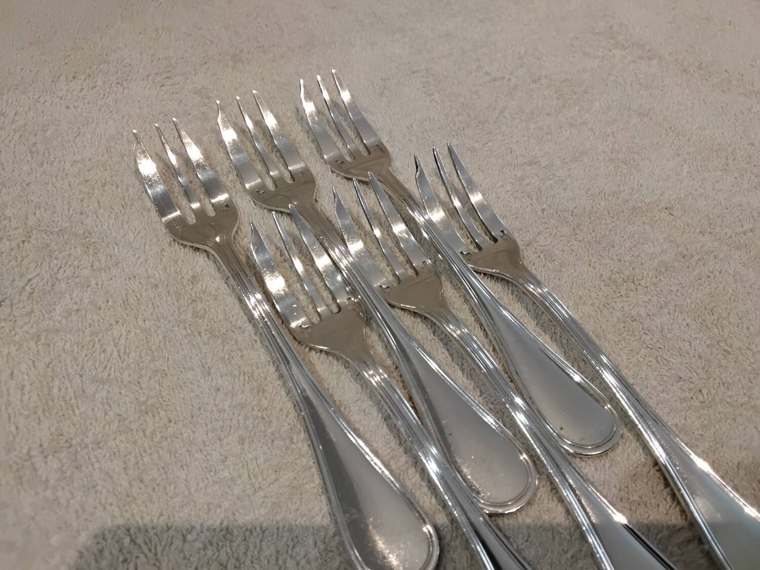 6 silver-plated metal cake forks by Christofle silversmiths, Albi pattern
