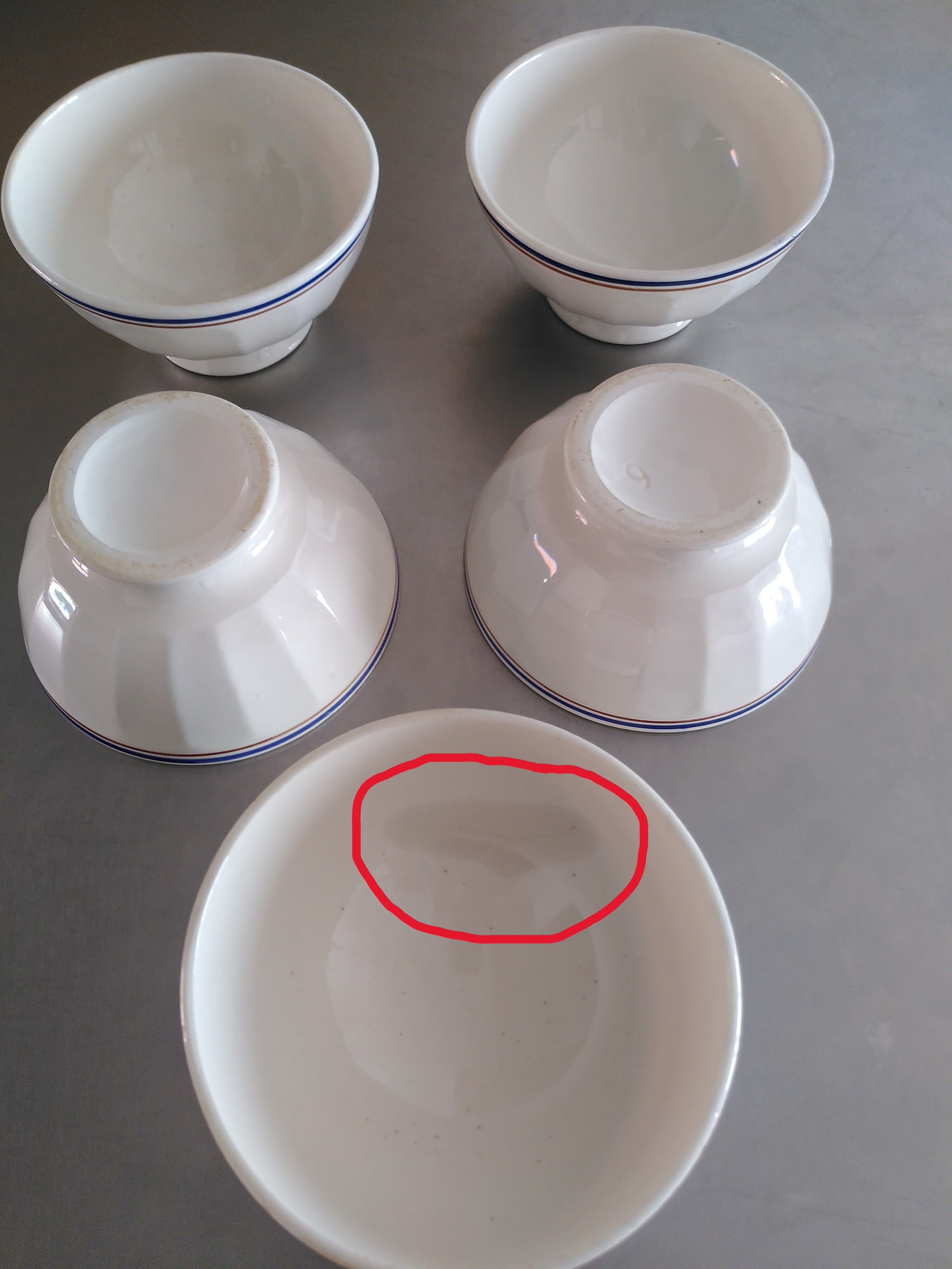 4 striped bowls in faience