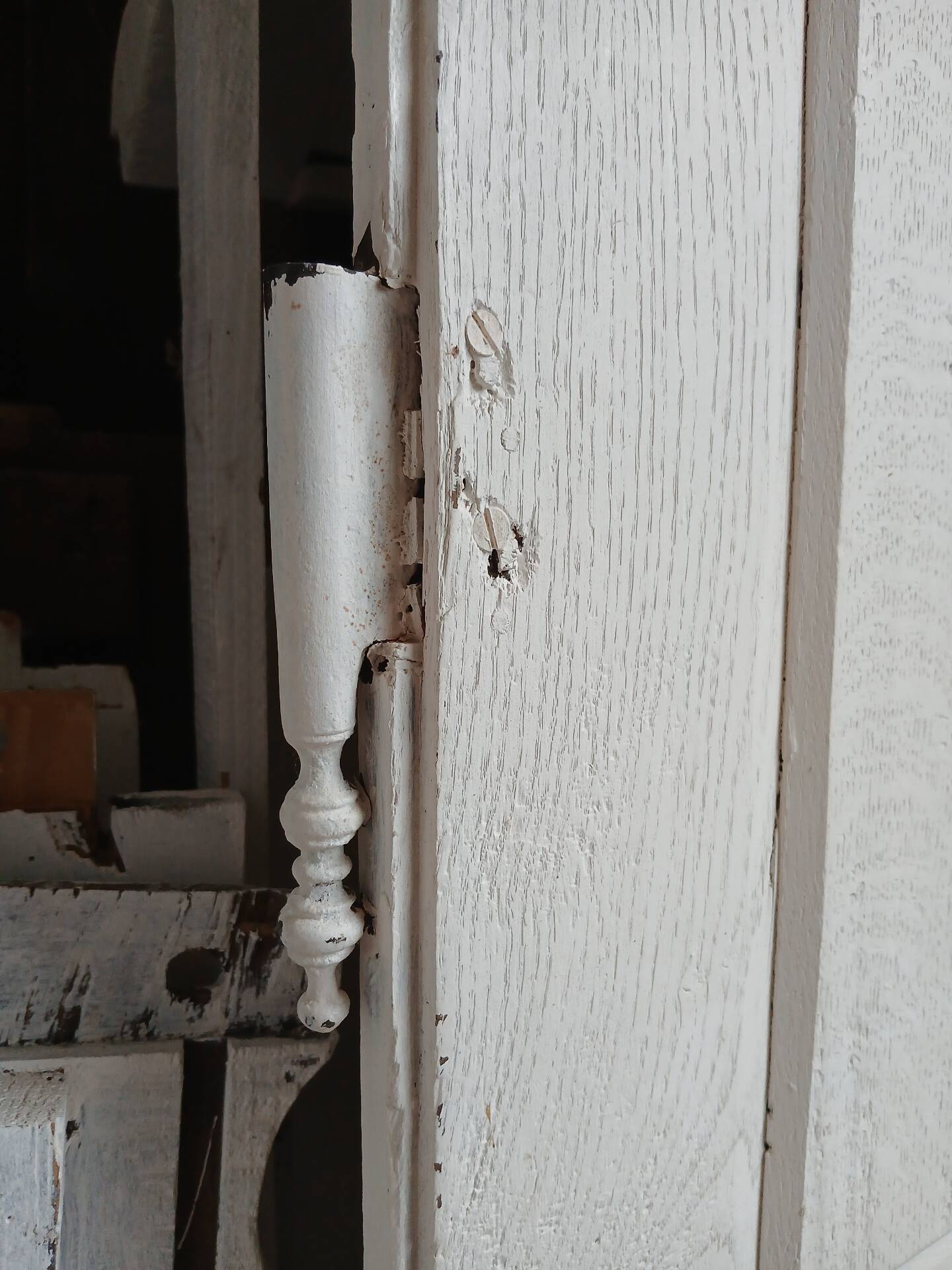 Antique oak wardrobe