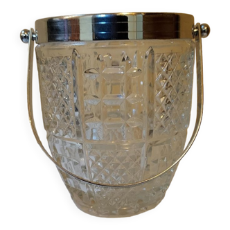 Ice bucket
