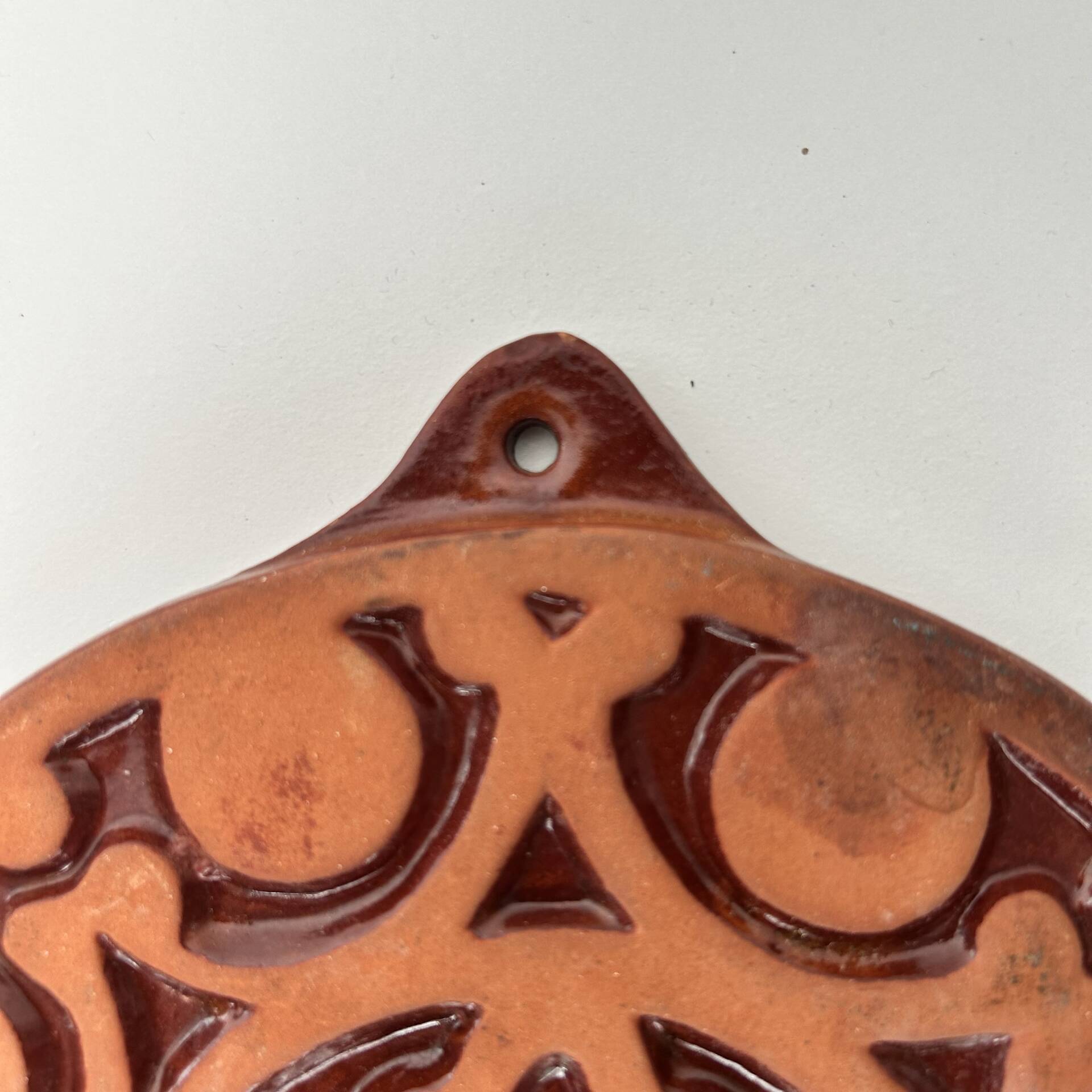 Ceramic wall plaque