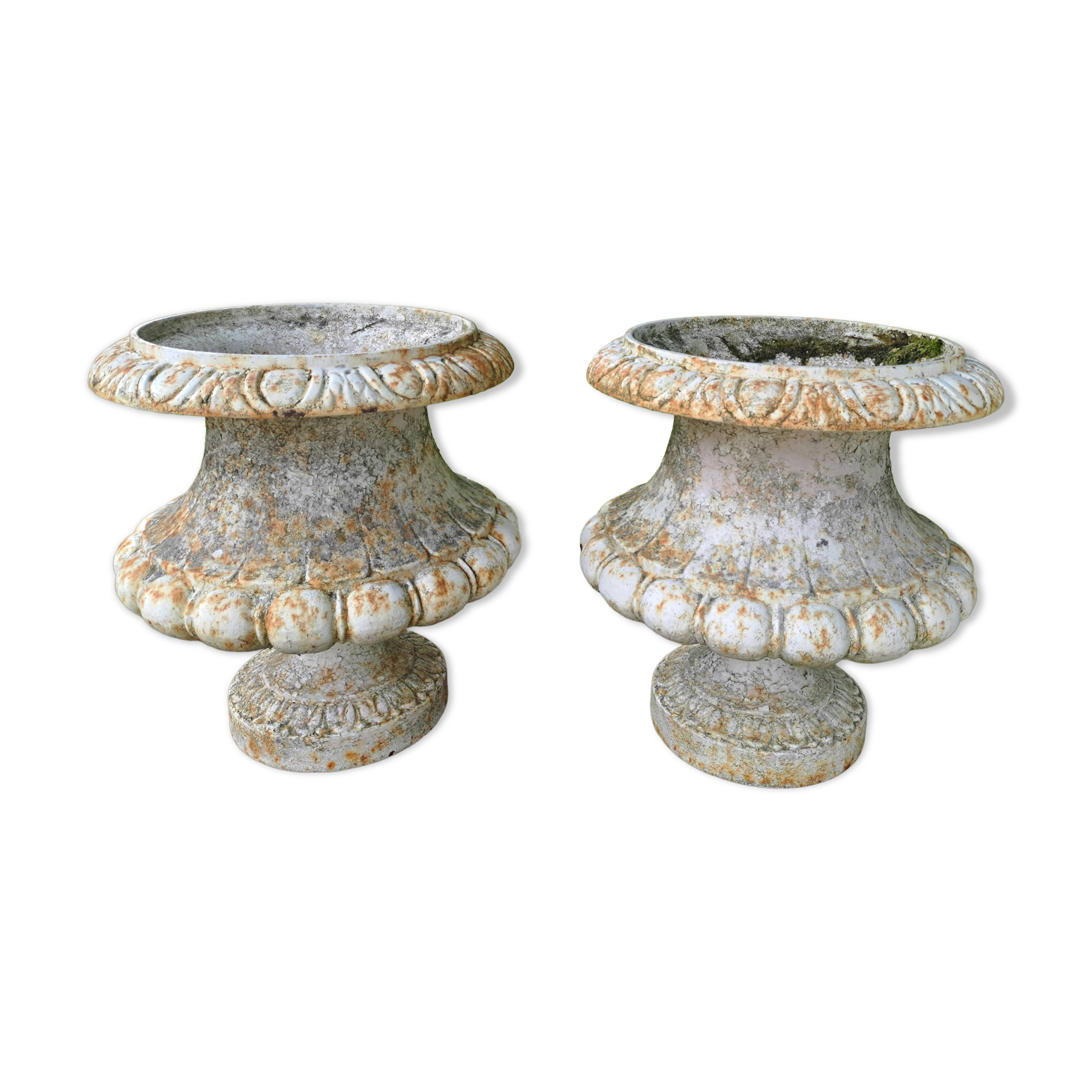 Pair of Médicis planters in cast iron by Godin, 19th century.