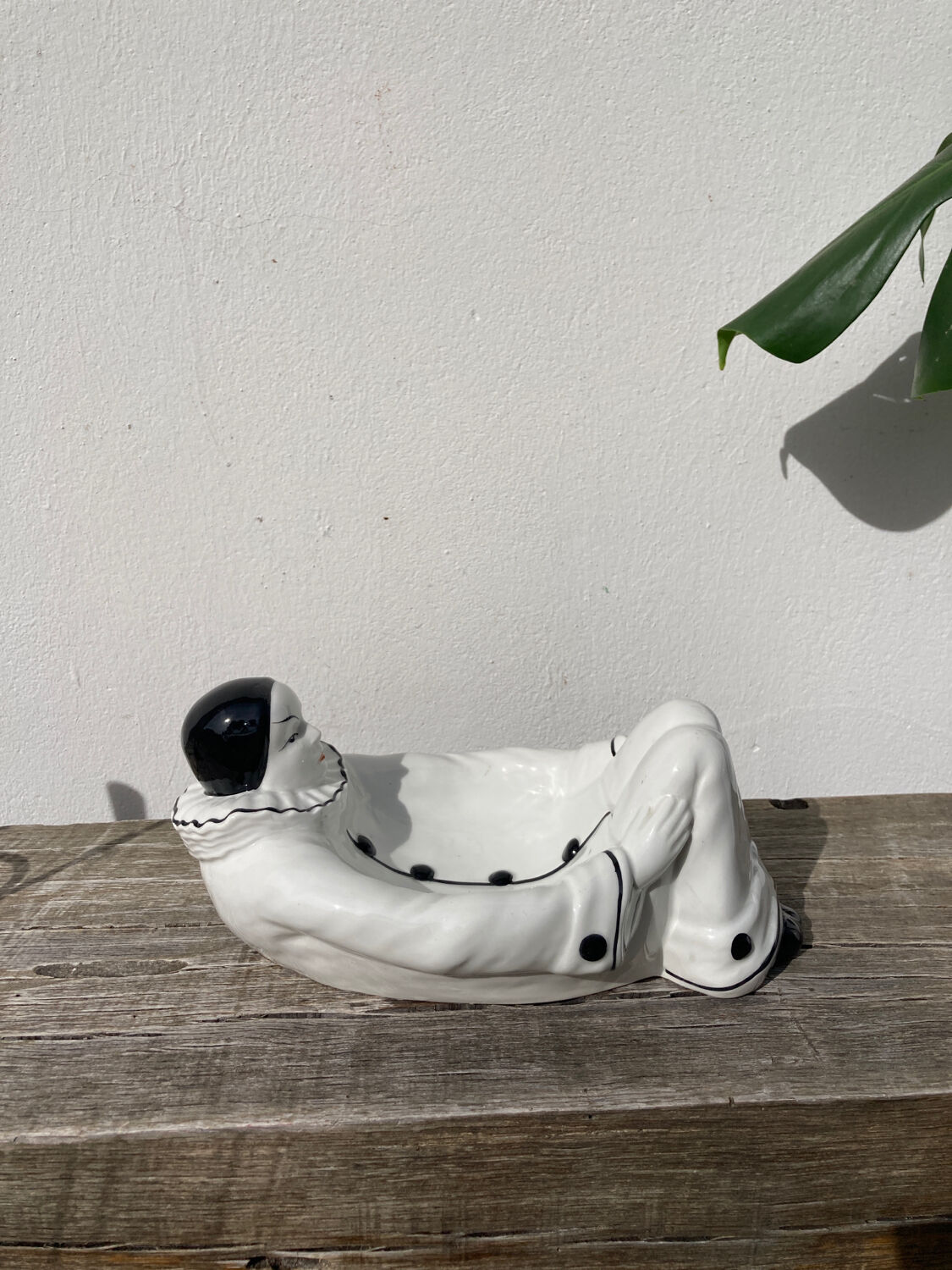 White Pierrot ashtray / soap dish / pocket tray
