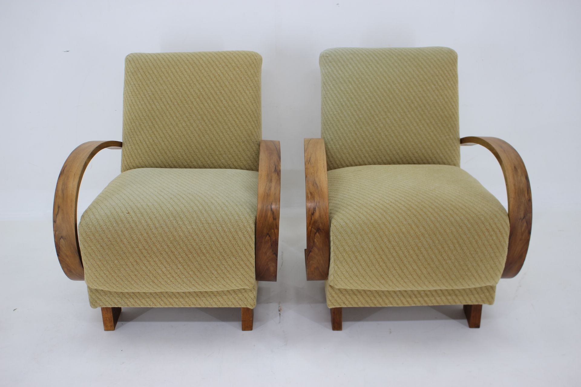 1940s Pair of Art Deco Armchairs in Walnut, Czechoslovakia