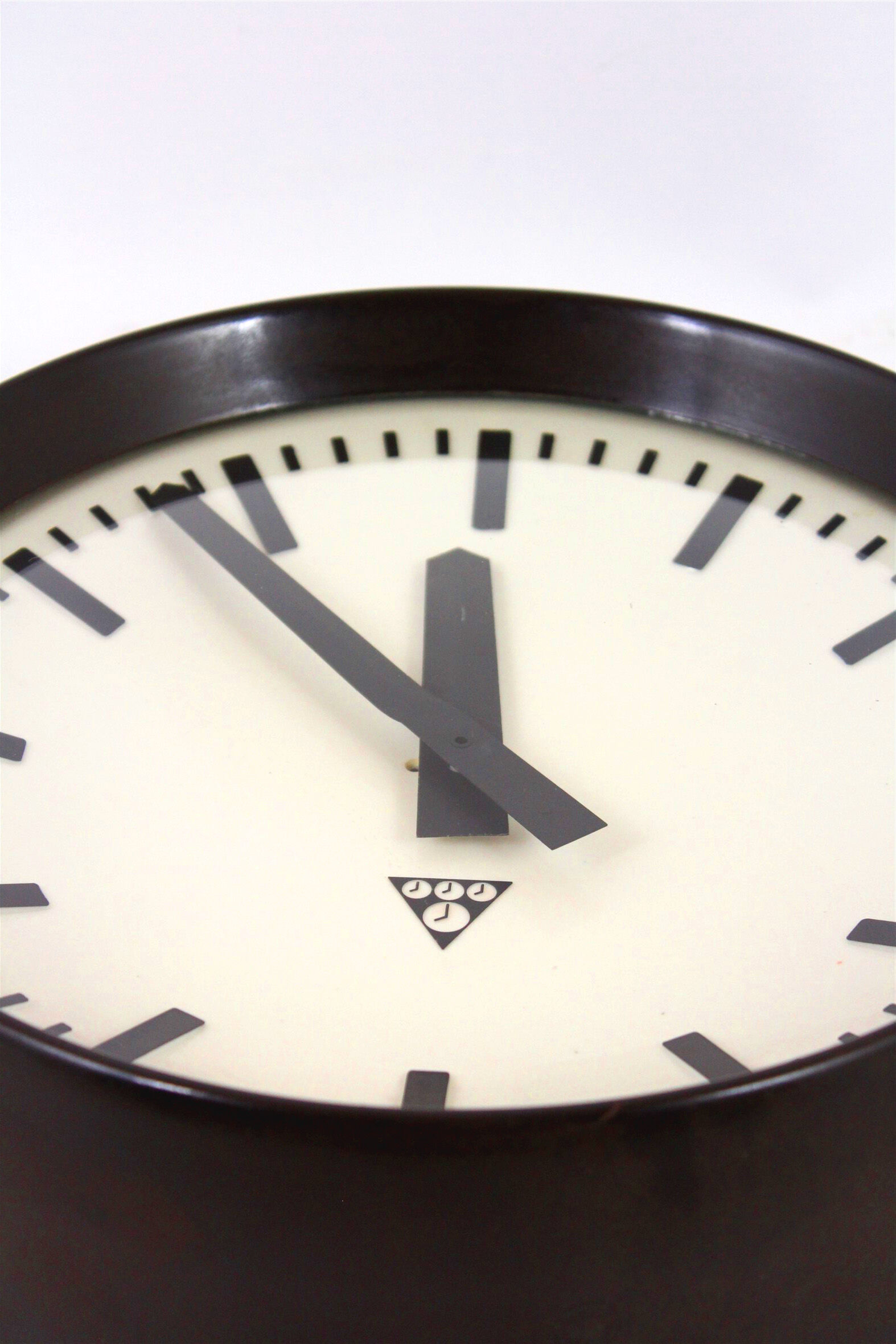 Railway clock from Pragotron, 1950