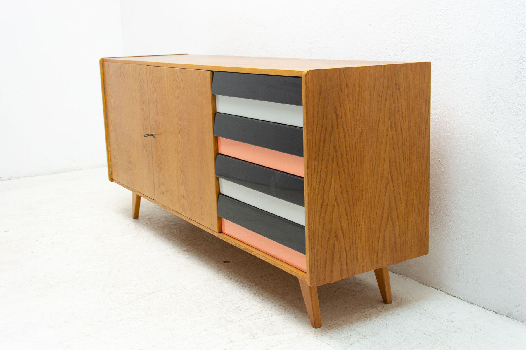 Mid Century U-460 sideboard by Jiří Jiroutek for Interiér Praha