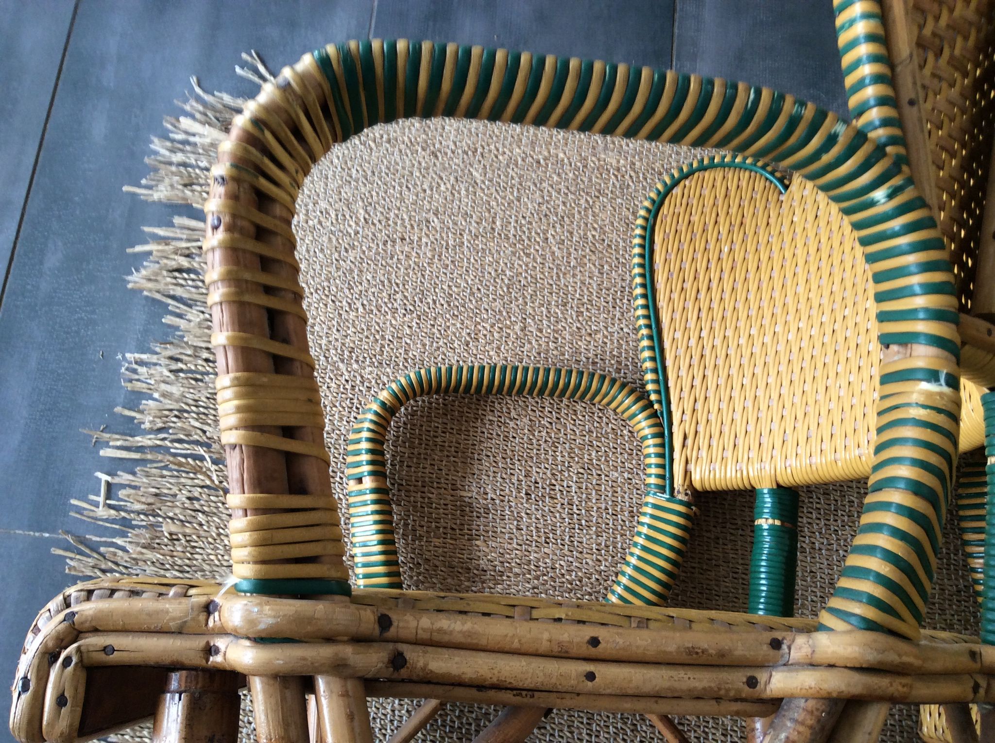 Paire de fauteuils en rotin