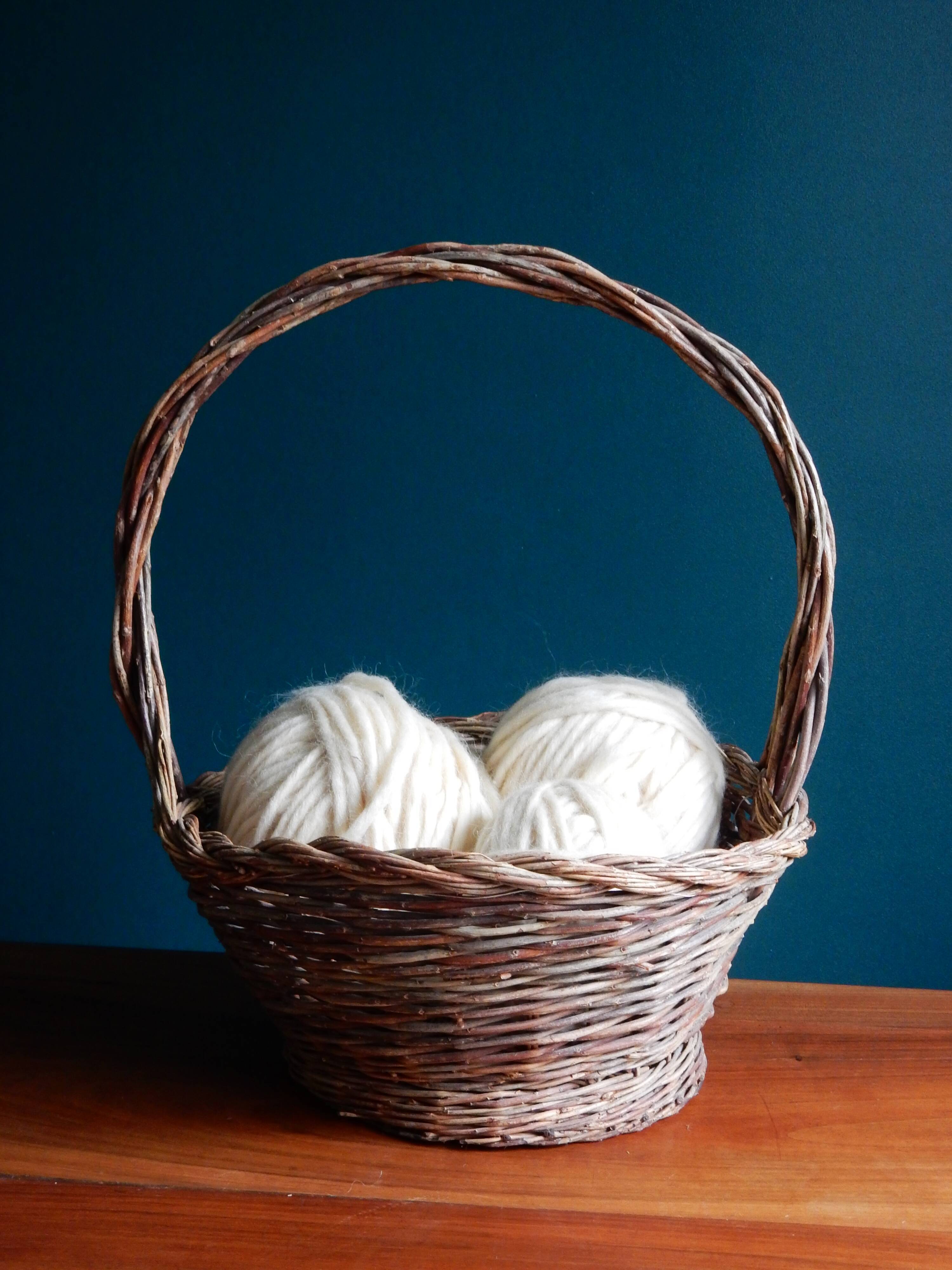 Panier en osier tressé vannerie artisanale