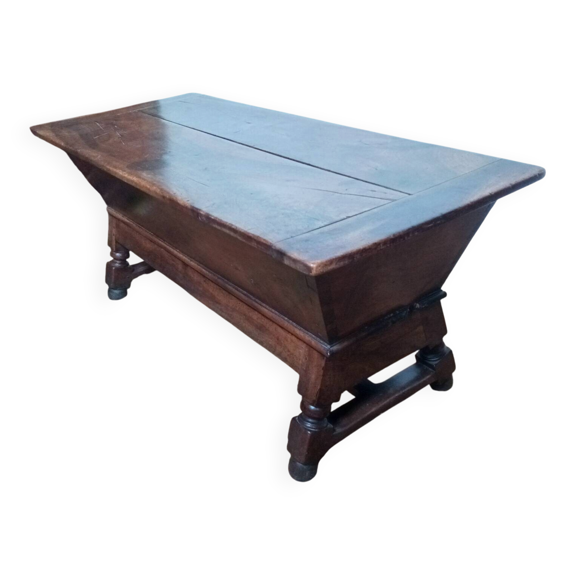 Table Maie en noyer 18ème