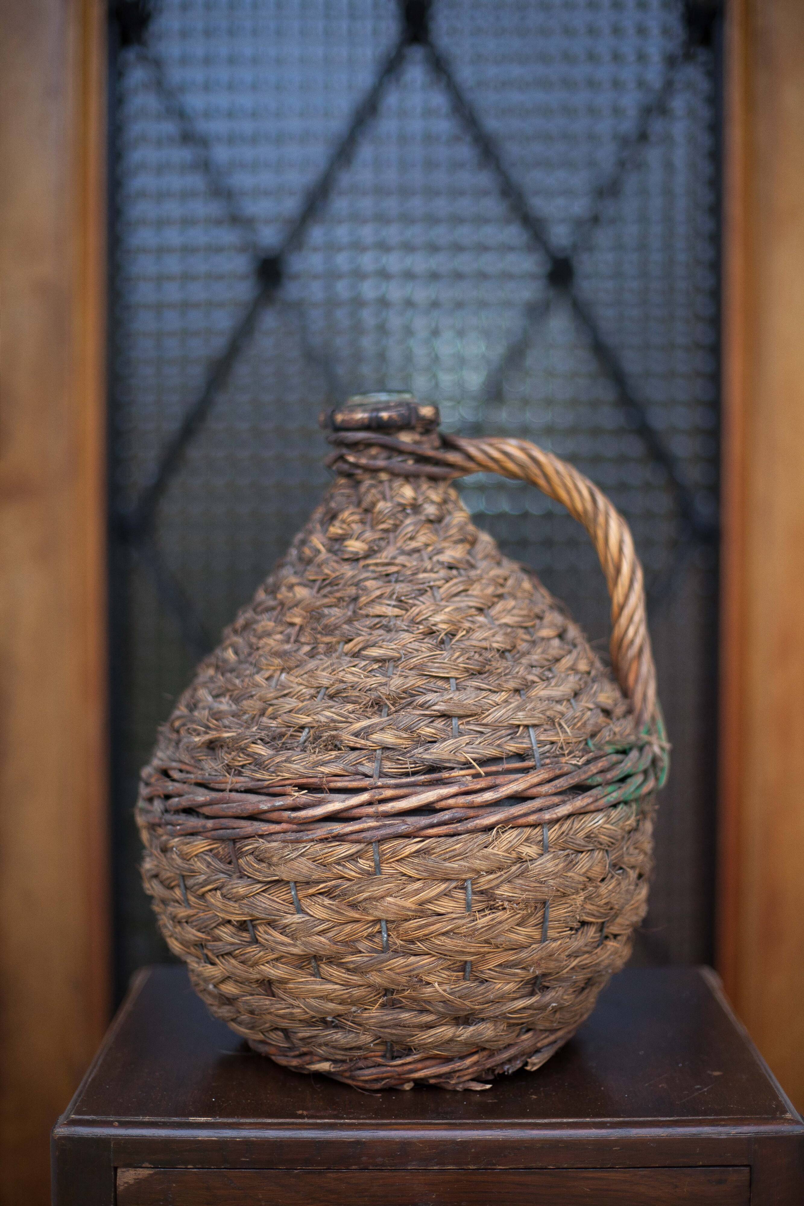 Lady Jeanne bottle, green glass bottle dressed in straw and wicker weaving, carboy, decorative v