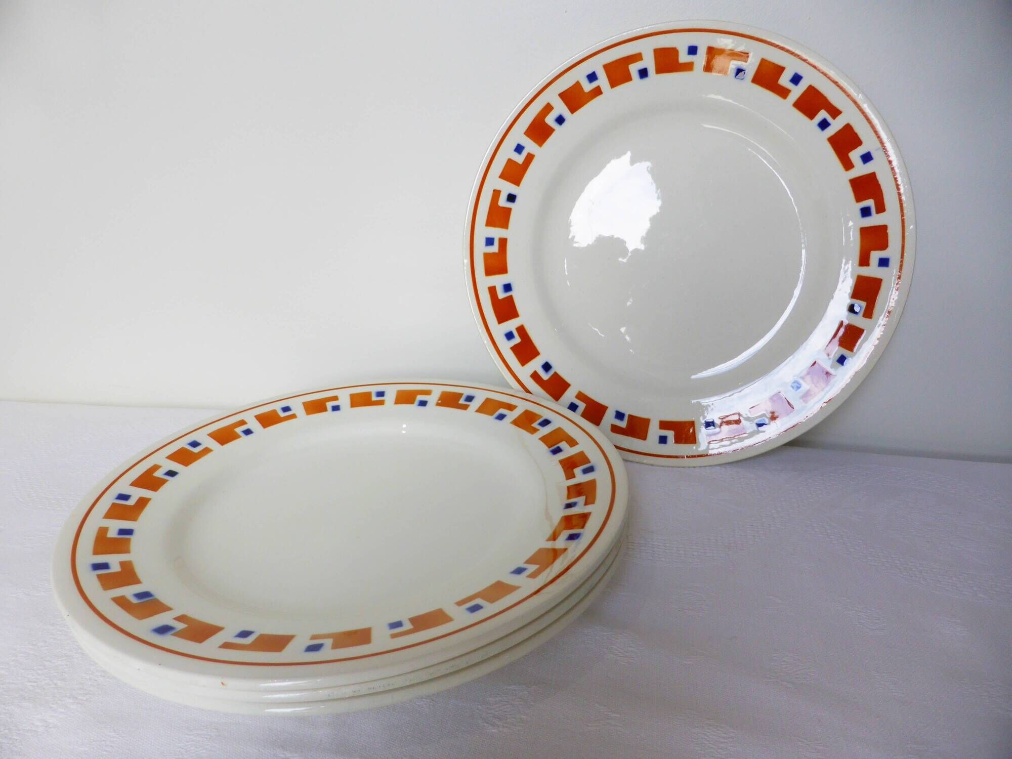 4 flat plates in iron earth of the Salins model Lucette 210804