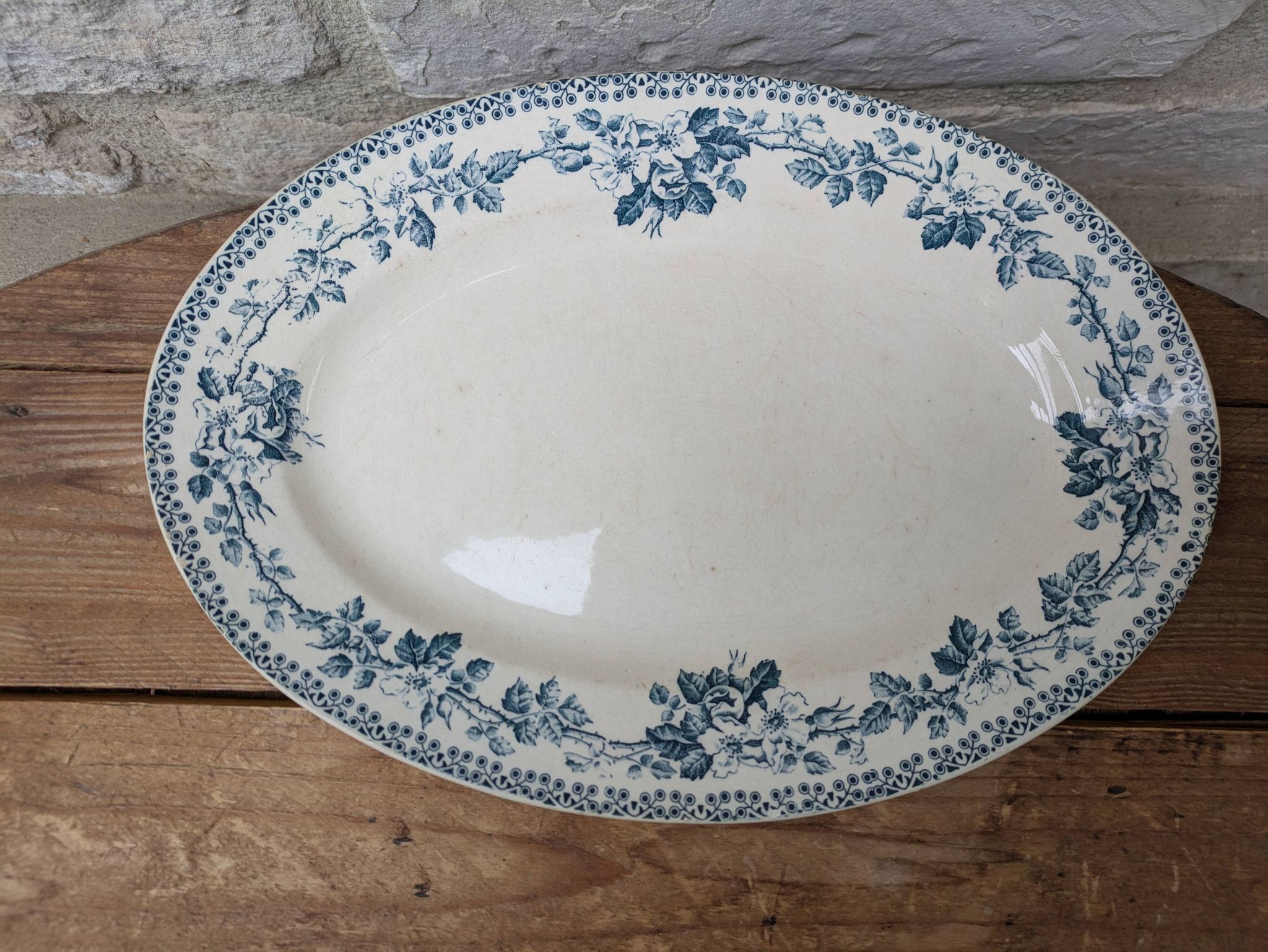 Ancien plat de service ovale terre de fer Debray service Guadeloupe