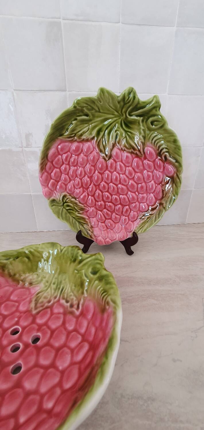 Presentation dish and salad bowl in Italian Barbotine