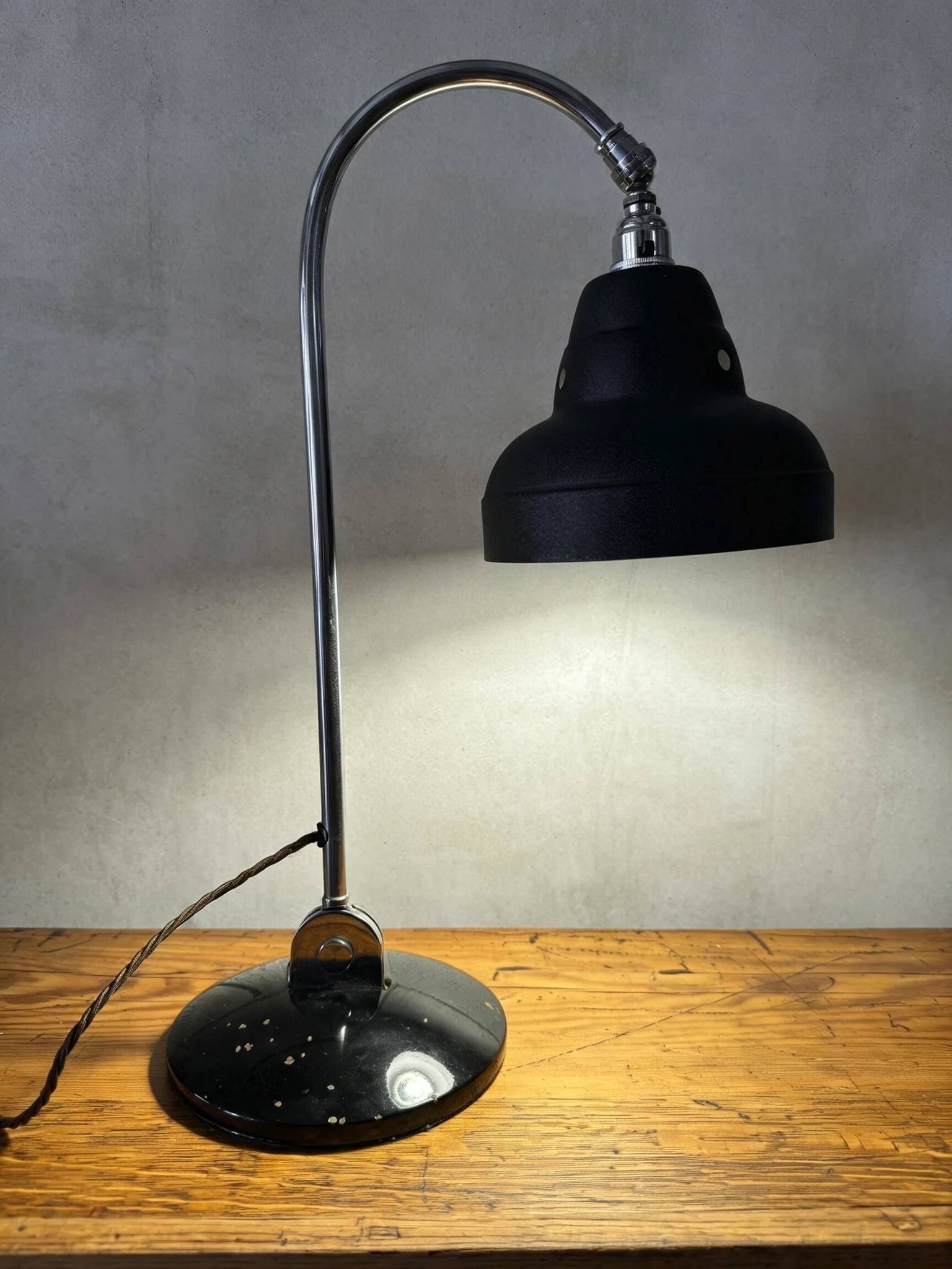 Lampe de table Bestlite des années 1930 par Robert Dudley Best