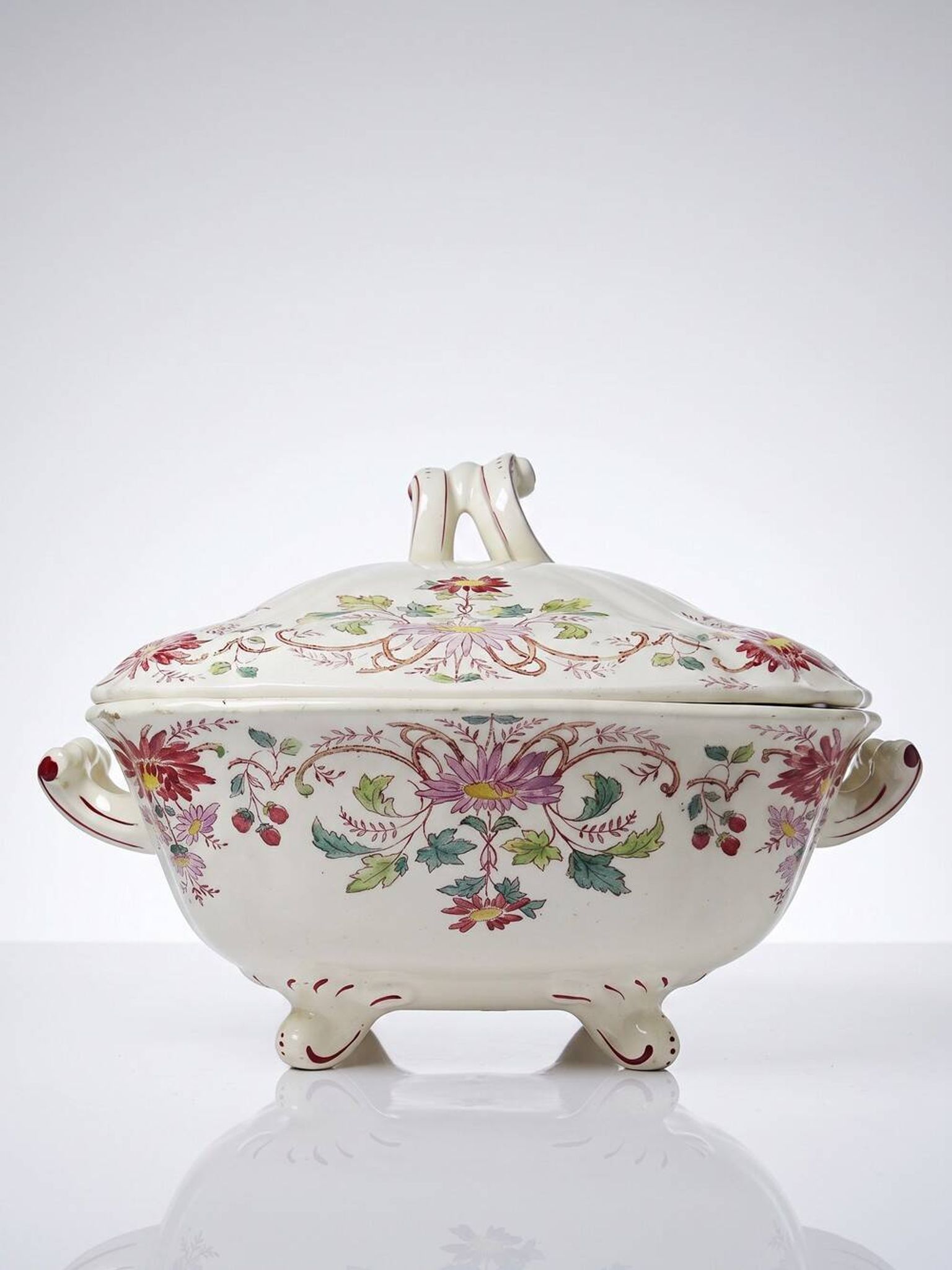 Antique Longchamp soup tureen/vegetable dish with polychrome daisies in ironstone.